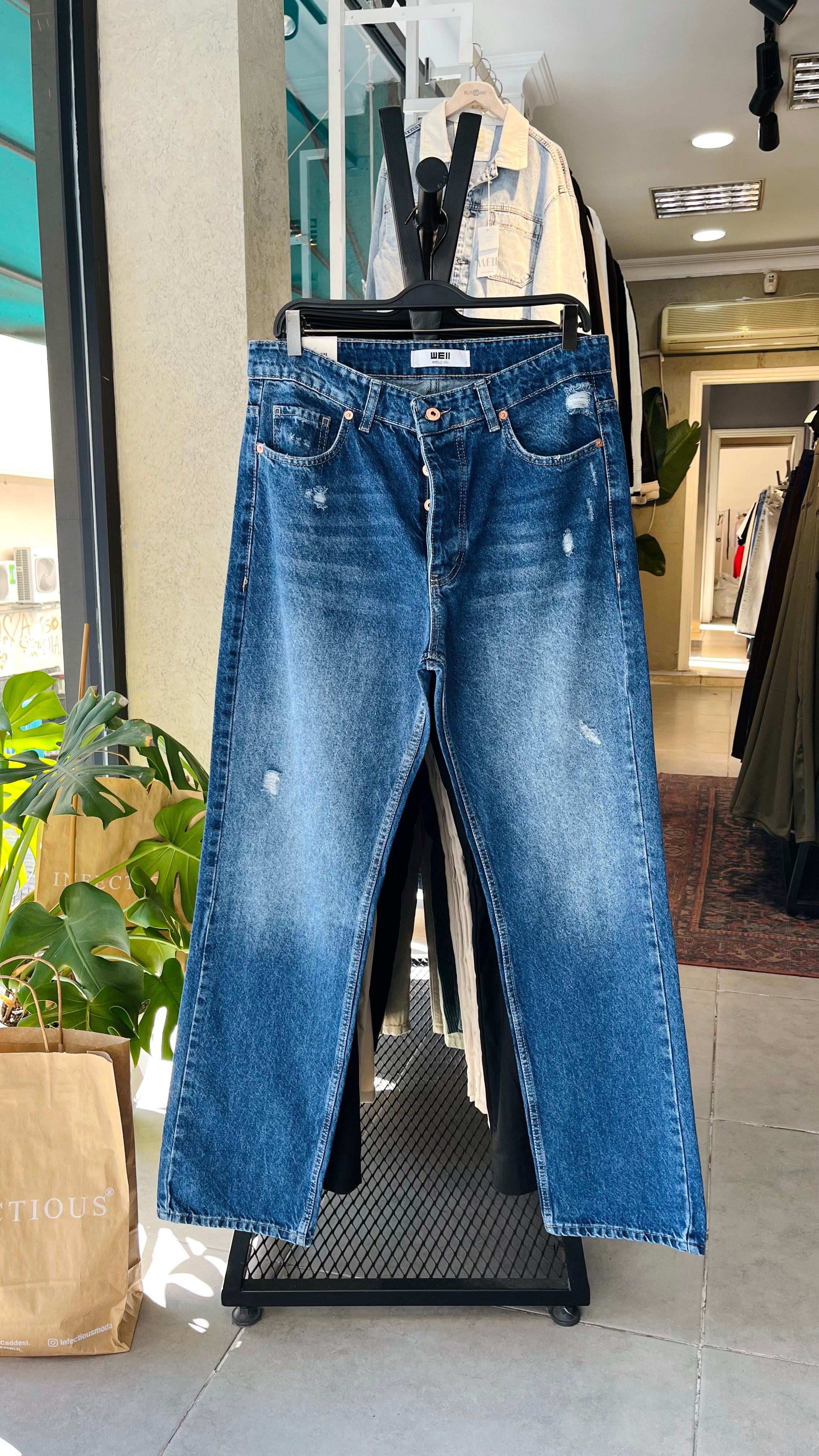 Baggy Mavi Yırtıklı Jean 3323
