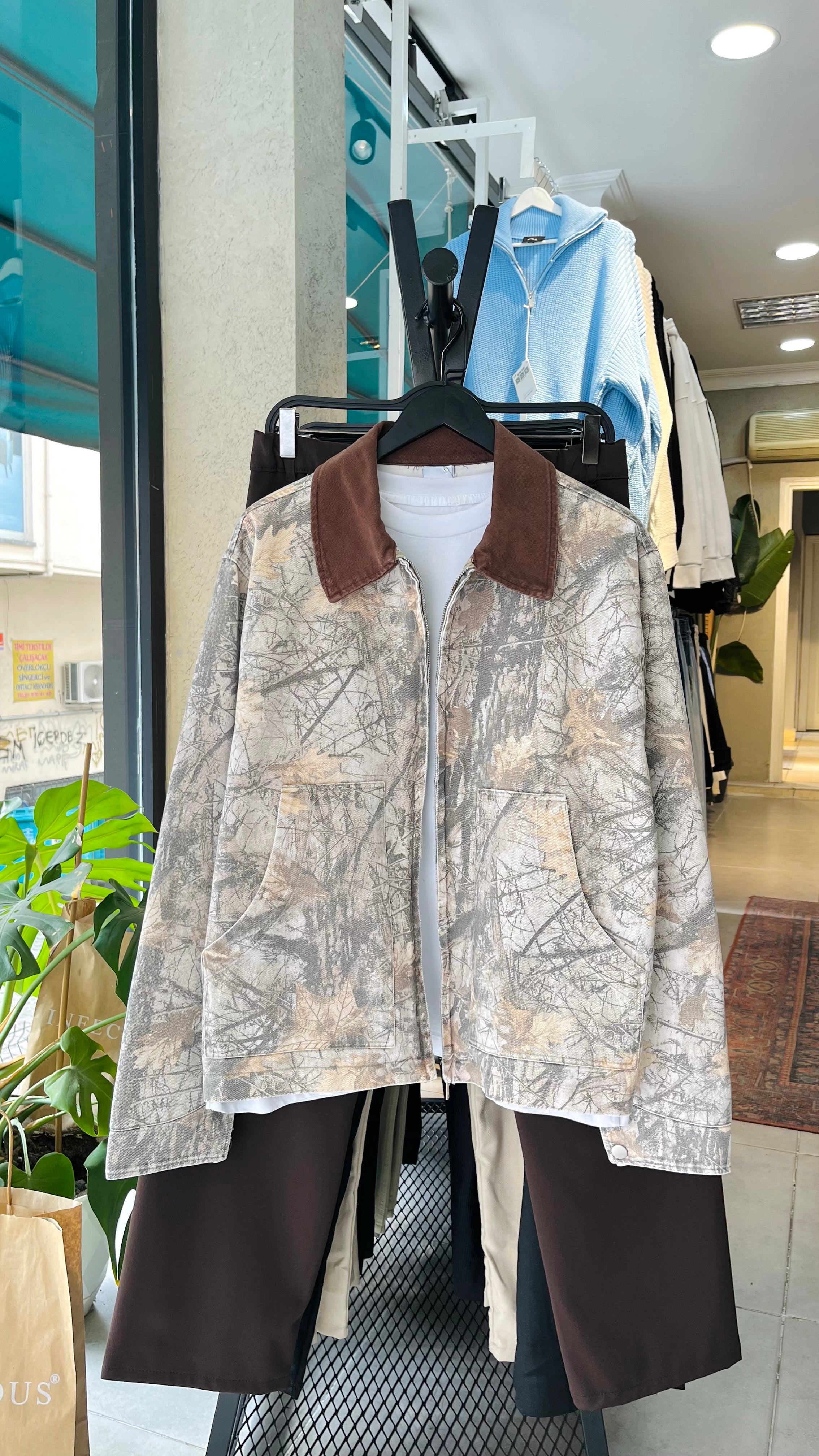 Desenli Yakası Kahverengi Gabardin Ceket 2038