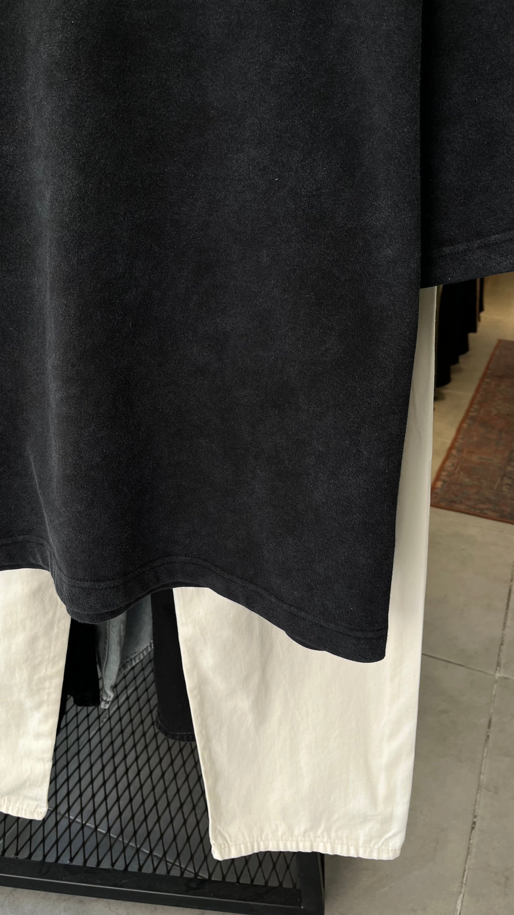 Oversize Siyah Yıkamalı Nakışlı Tshirt 9421