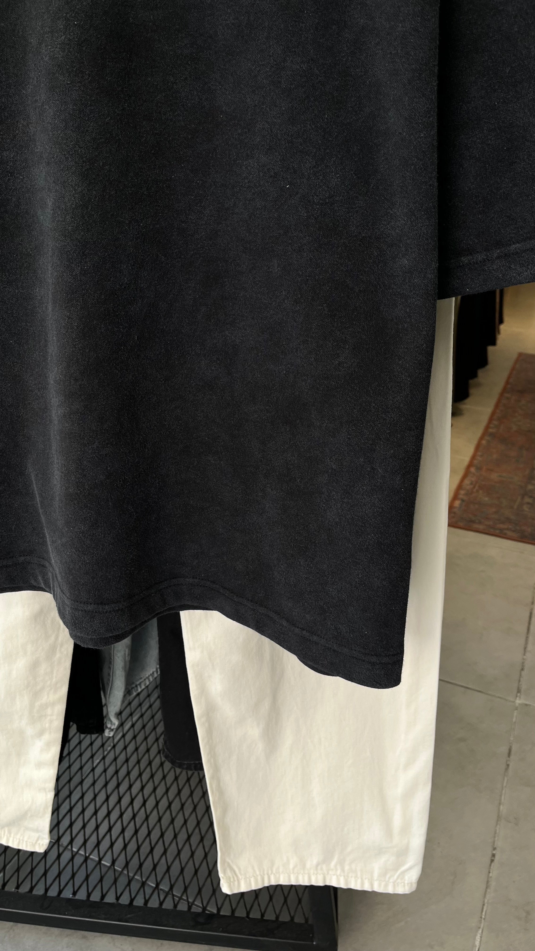 Oversize Siyah Yıkamalı Nakışlı Tshirt 9421