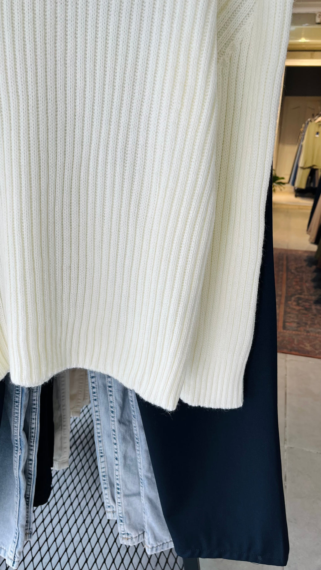 Oversize Beyaz Triko Kazak 7051