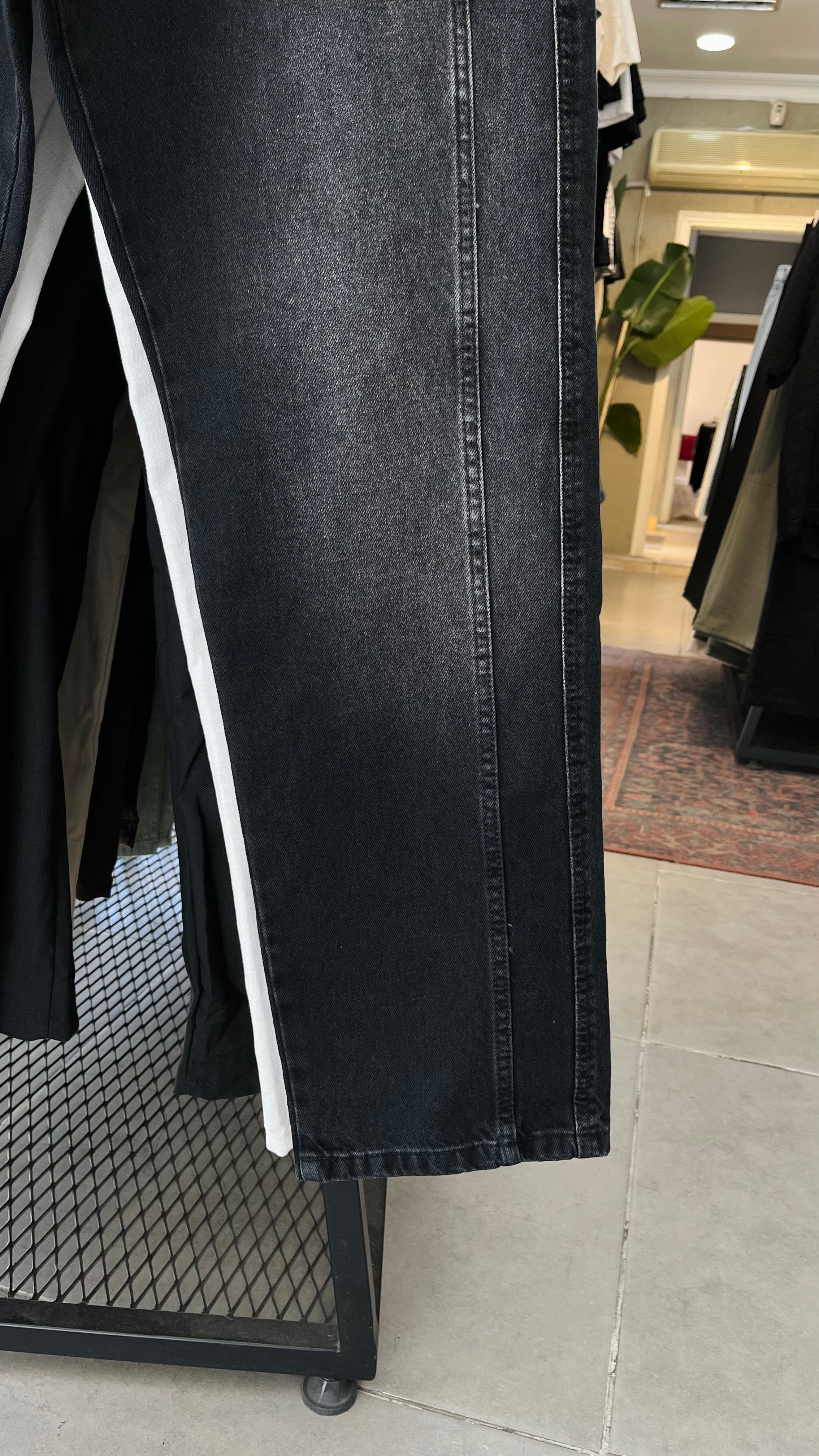 Skater Siyah Yıkamalı Jean 3312