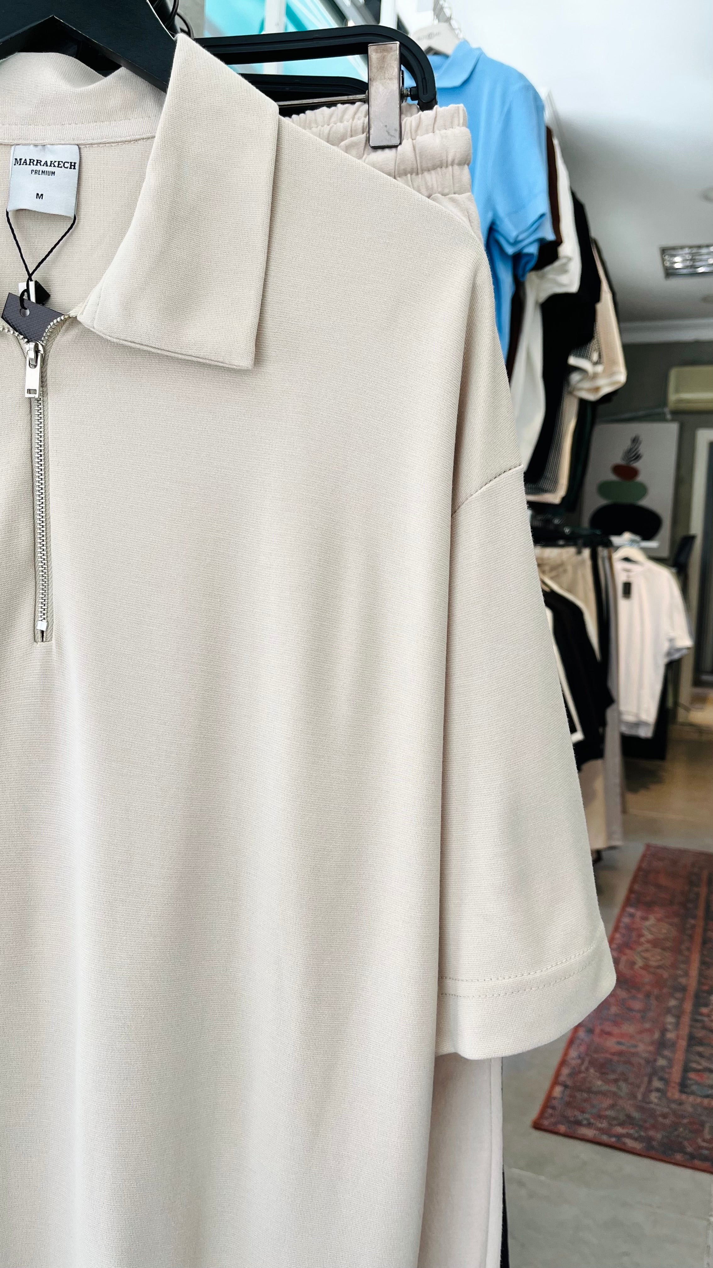 Oversize Bej Yakalı Fermuarlı Tshirt – Bej 9261