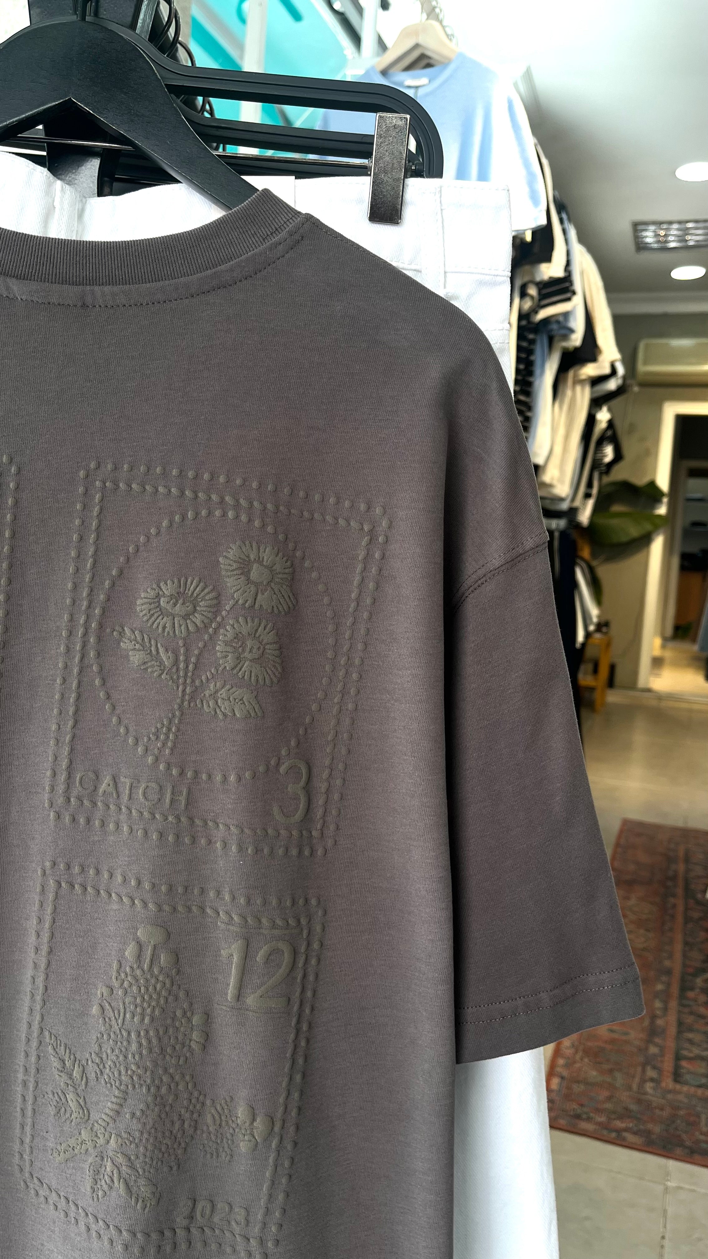 Oversize Sırt Baskılı Vizon Rengi Tshirt 9412