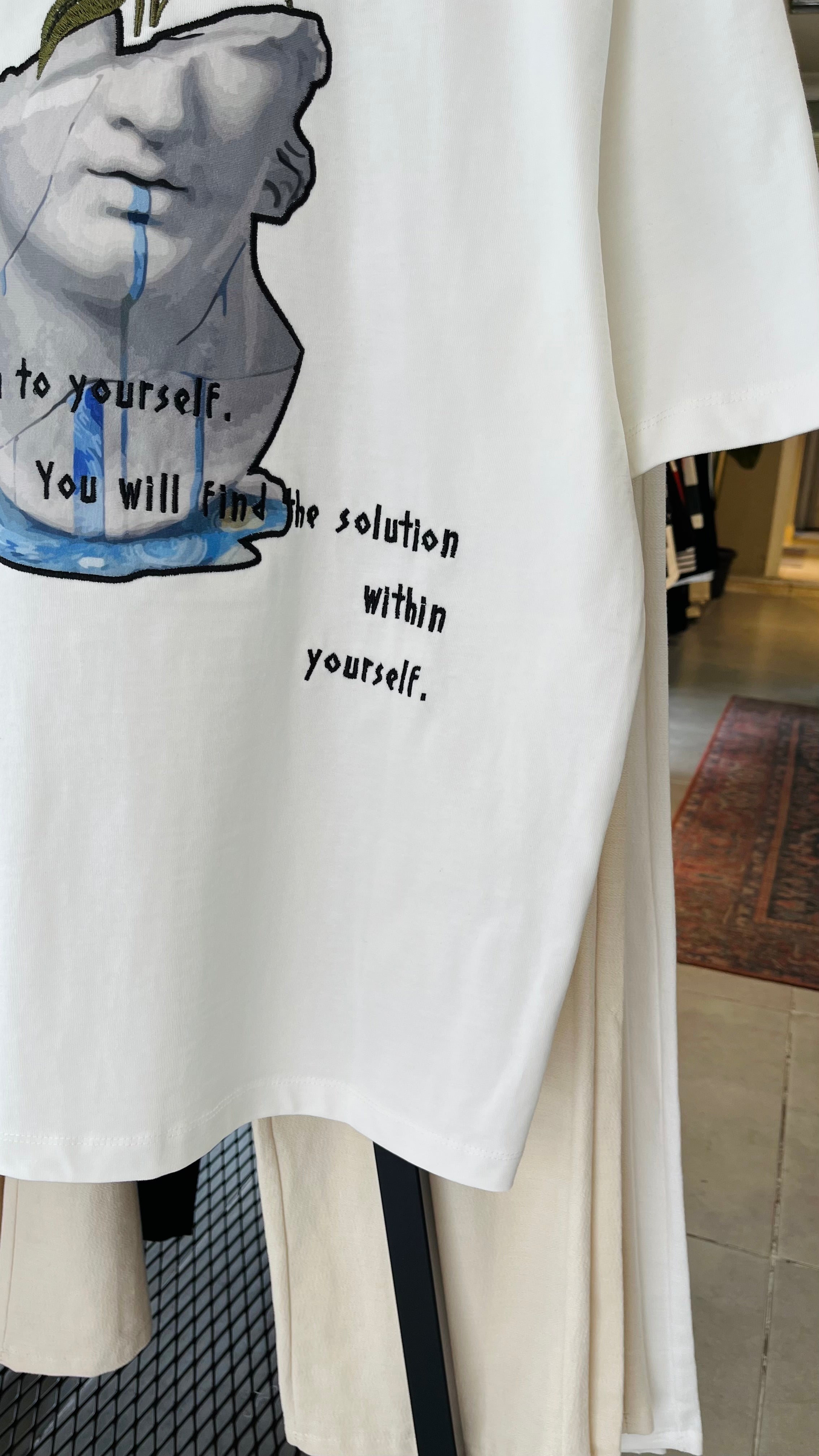 Oversize Beyaz Yourself Sırt Nakışlı Tshirt – Beyaz 9320