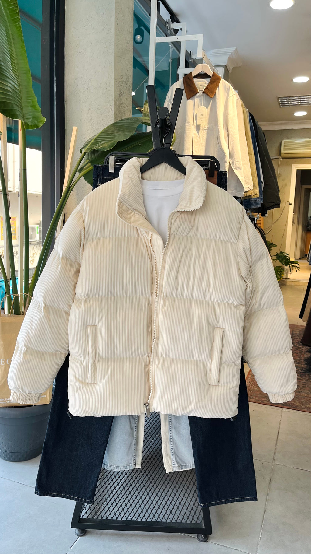 Kadife Bej Şişme Mont 2058