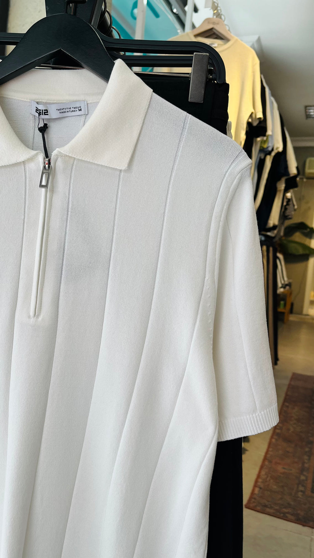 Beyaz Polo Yaka Fermuarlı Triko Tshirt 9436