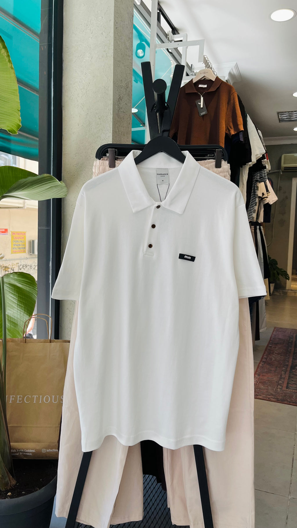 Oversize Beyaz mm Yakalı Tshirt – Beyaz 9302