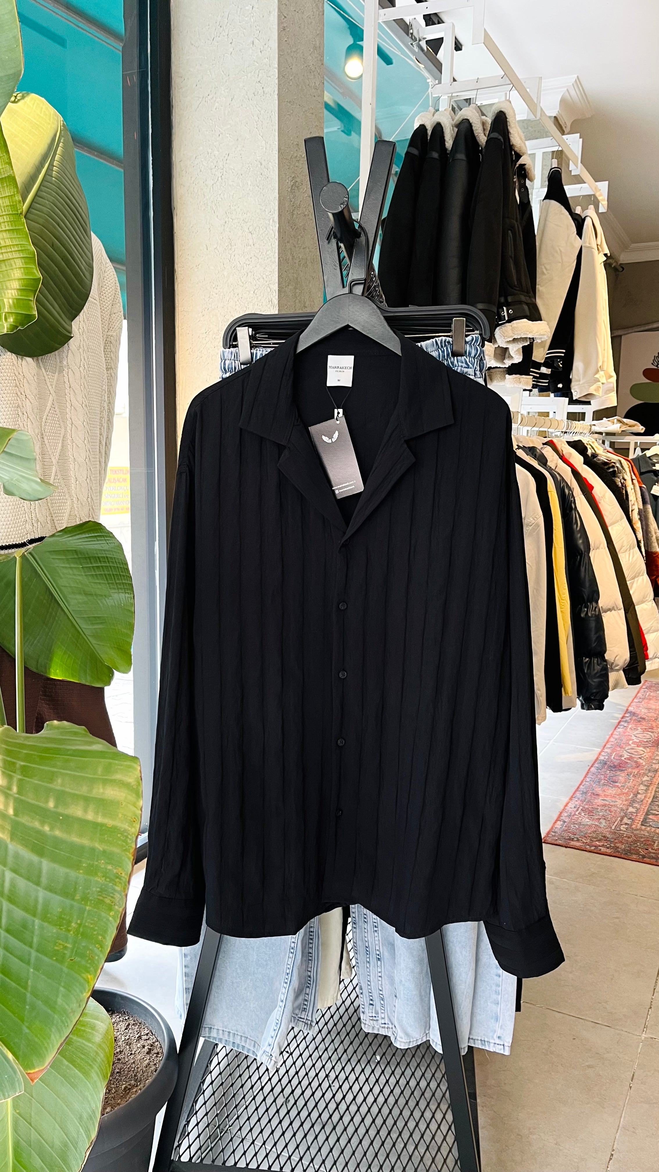 Oversize siyah Apaş Yaka Uzun Kollu Gömlek - Siyah 5348