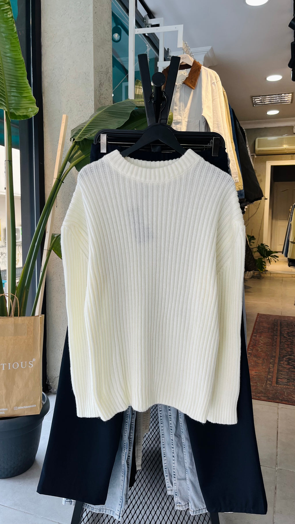 Oversize Beyaz Triko Kazak 7051