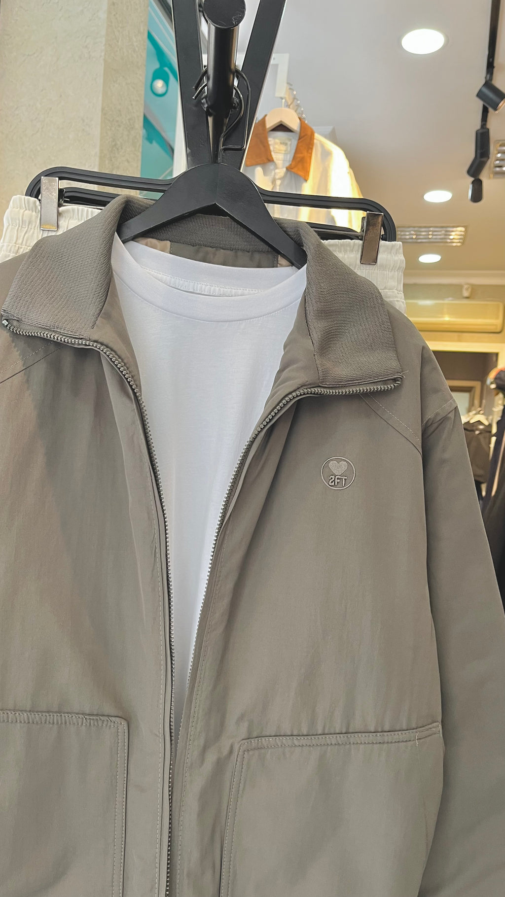 Oversize Haki Mont 2042