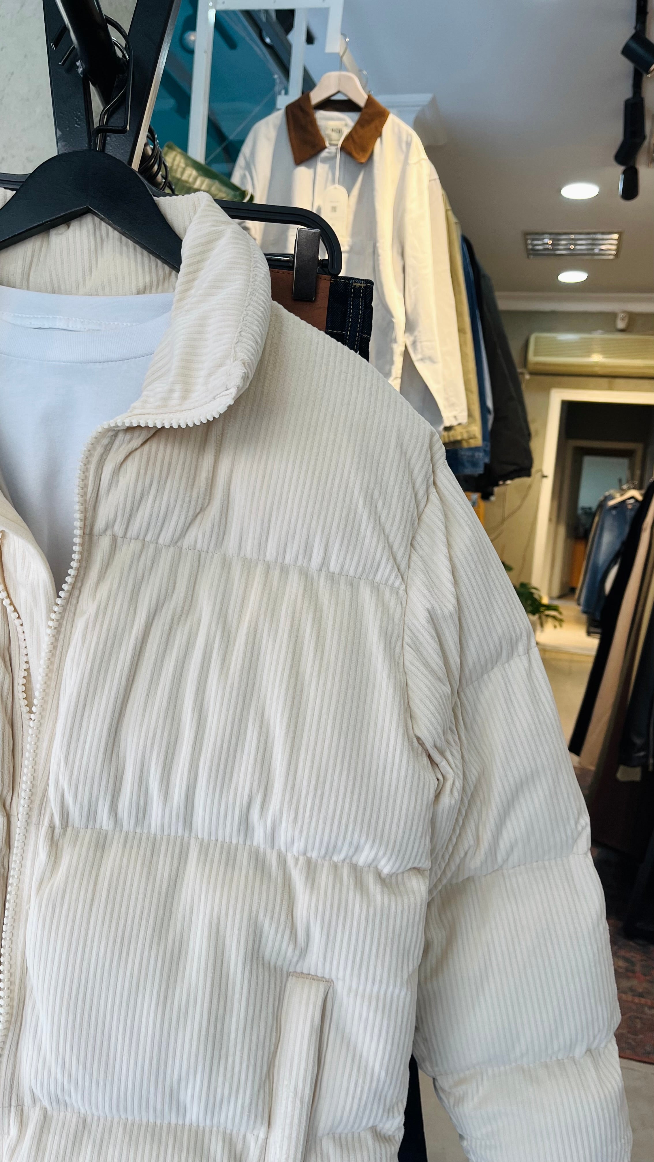 Kadife Bej Şişme Mont 2058