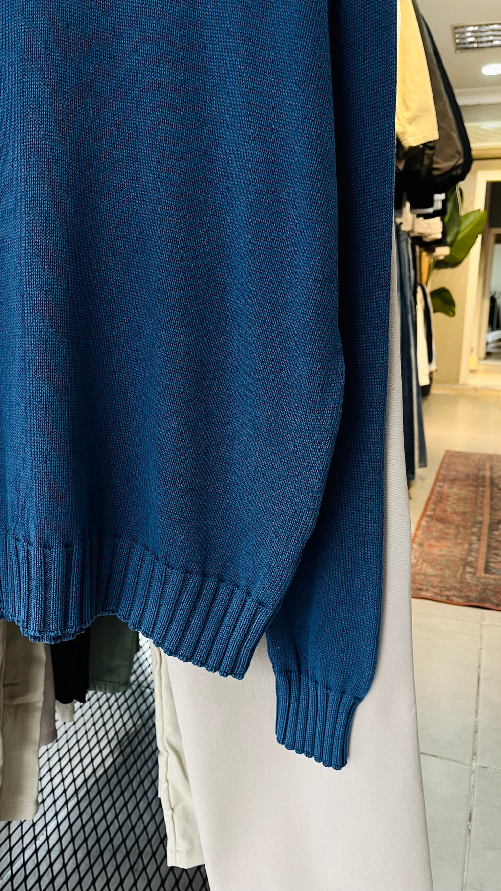 Oversize Yıkamalı Mavi Triko Kazak 7037