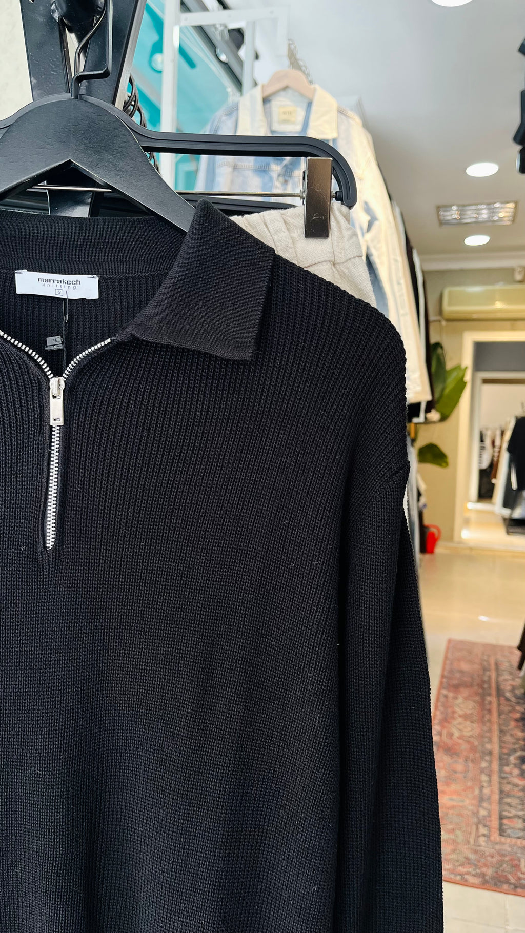 Oversize Siyah Yakalı Fermuarlı Triko Kazak 7020