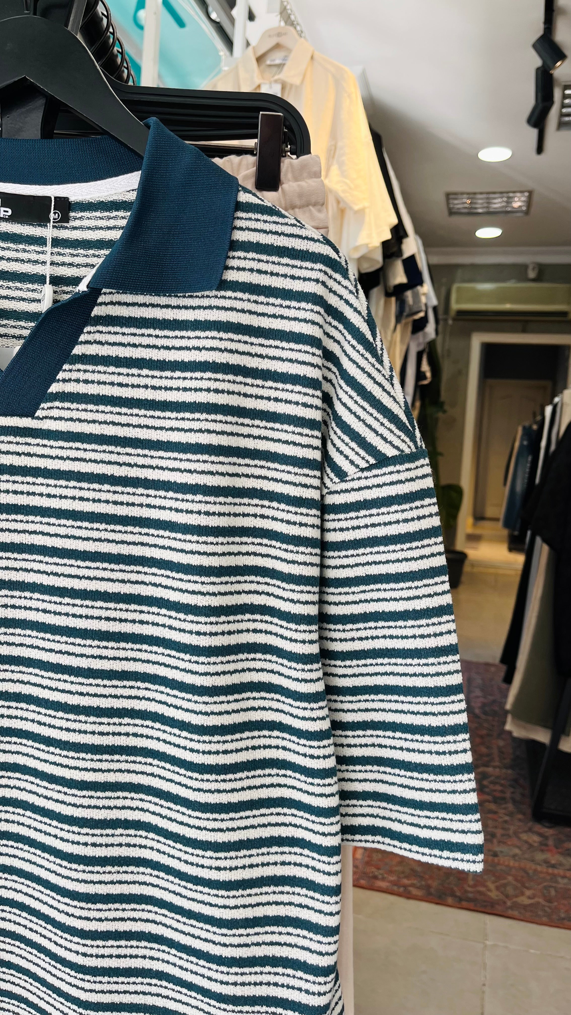 Oversize Mavi Beyaz Yatay Çizgili Yakalı Tshirt – Mavi 9318