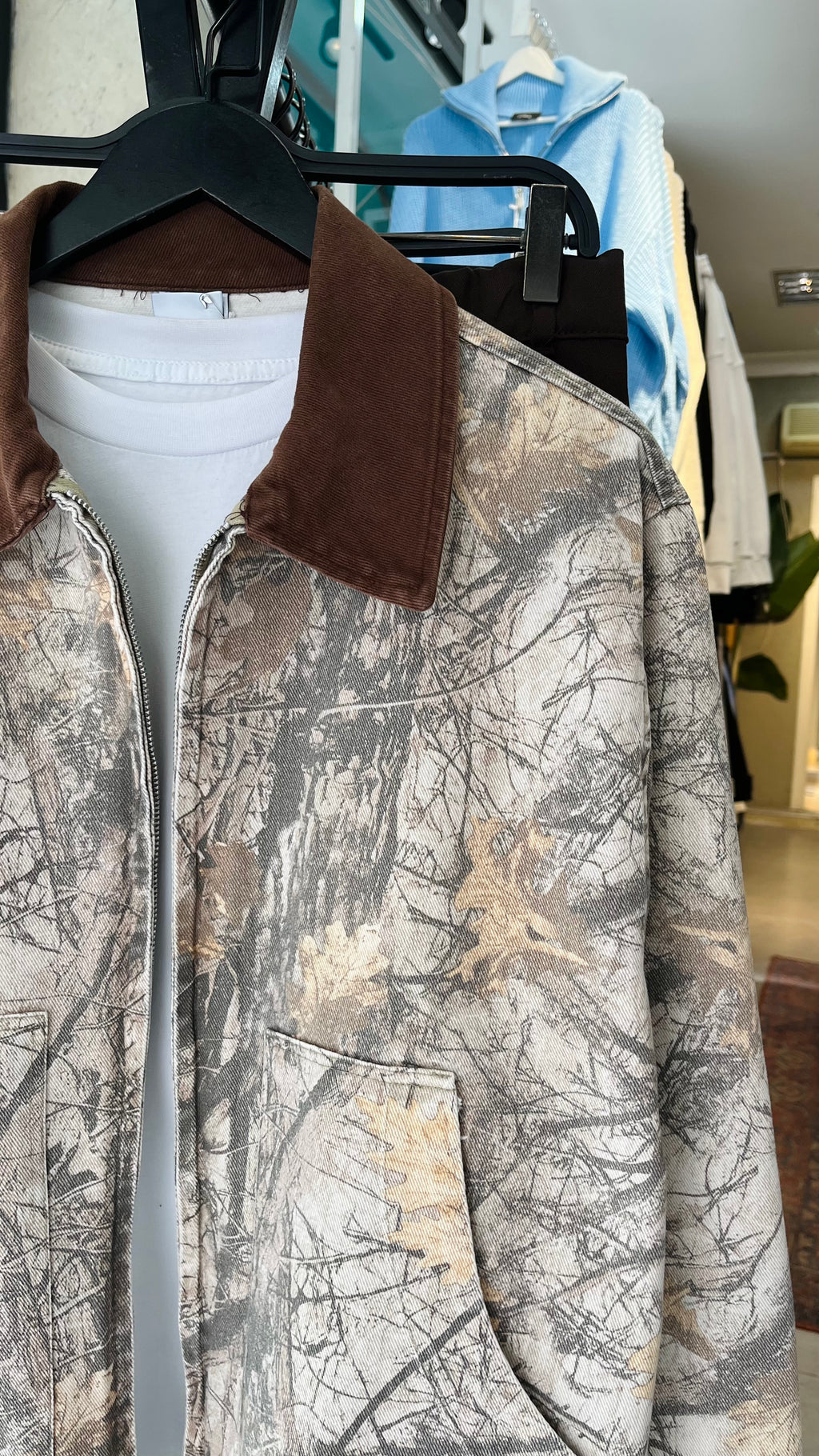 Desenli Yakası Kahverengi Gabardin Ceket 2038