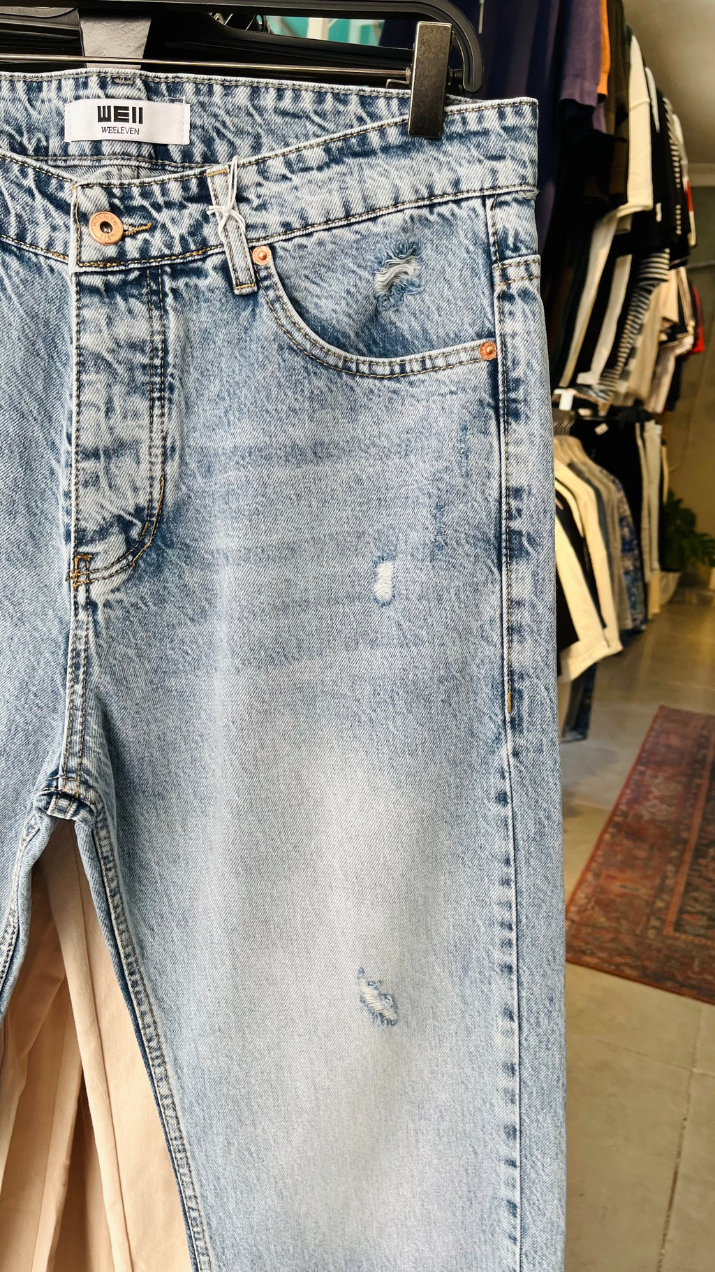 Baggy Yırtıklı Açık Mavi Jean 3304