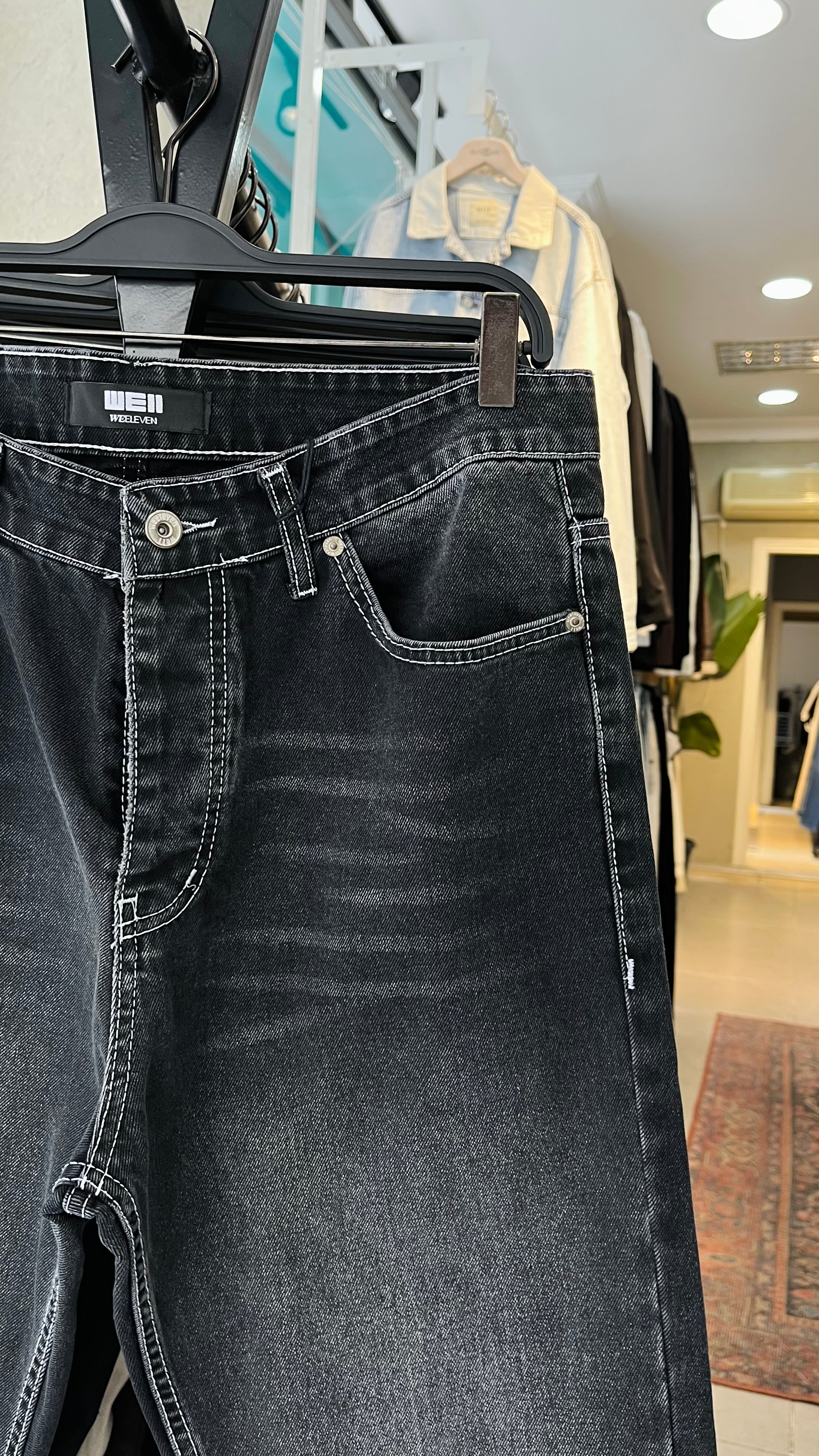 Baggy Siyah Yıkamalı Jean 3328