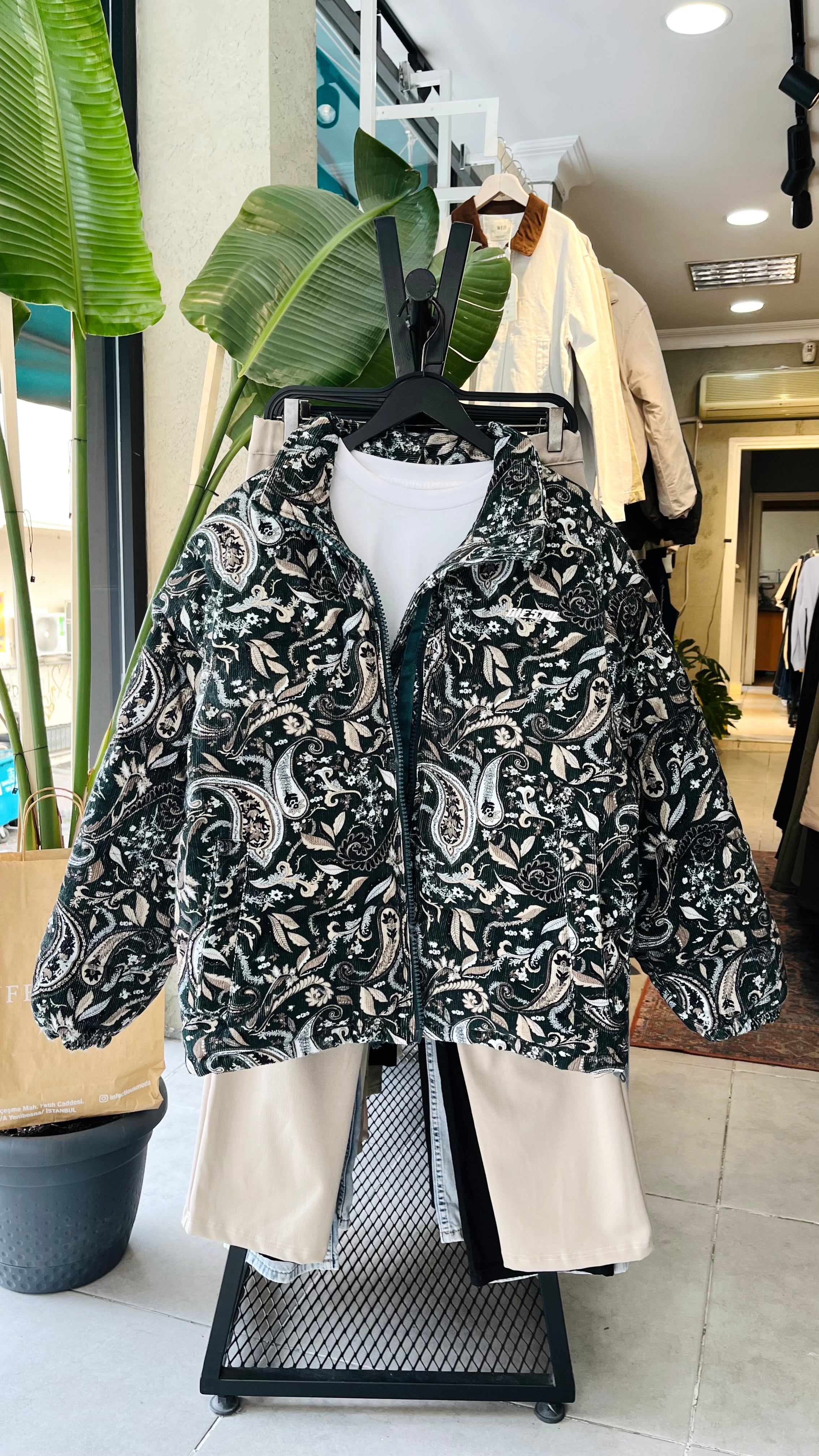 Desenli Kadife Şişme Yeşil Mont 2049