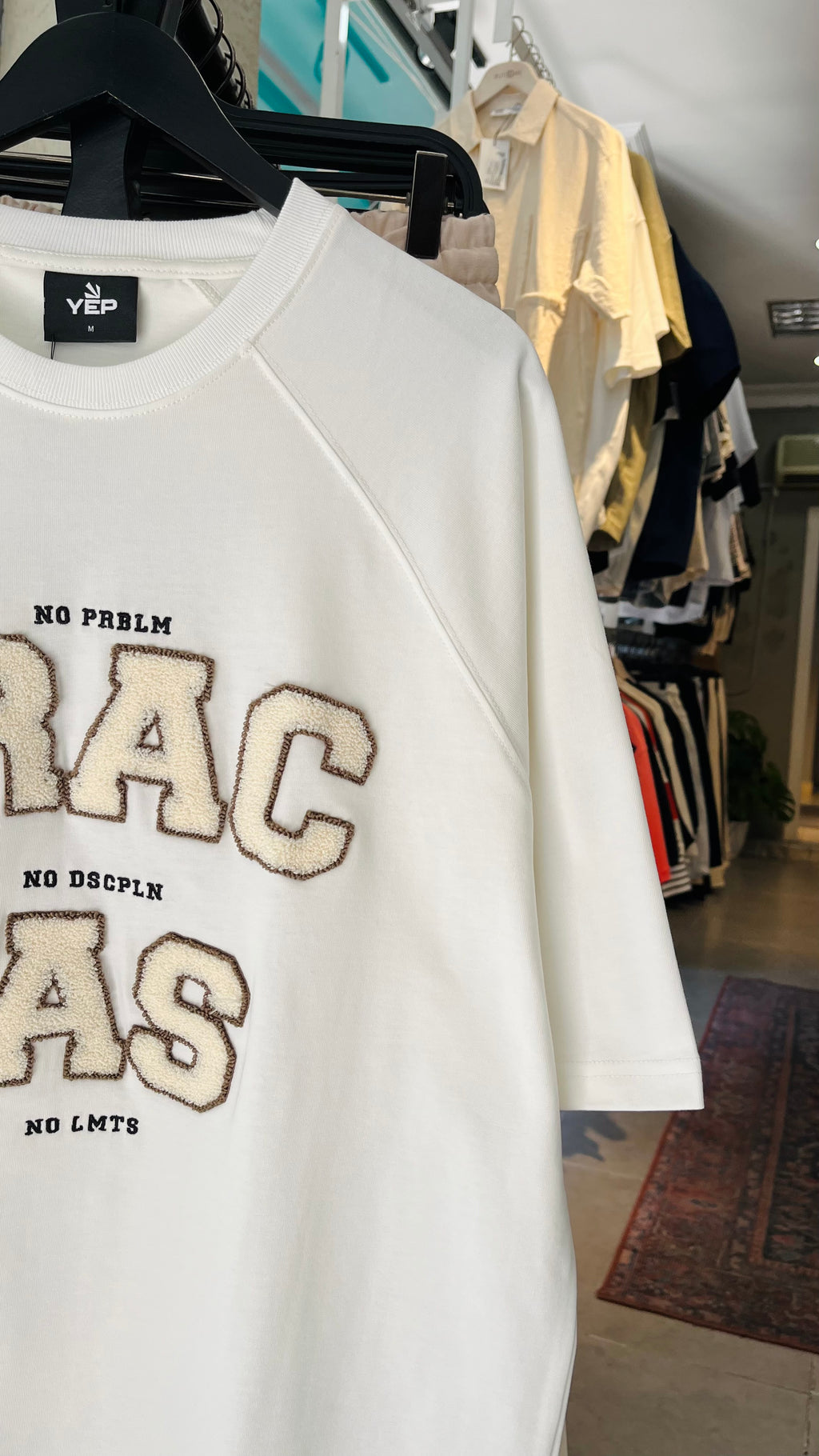 Oversize Beyaz Ekstra Bol Gracias Nakış Detaylı Tshirt – Beyaz 9314