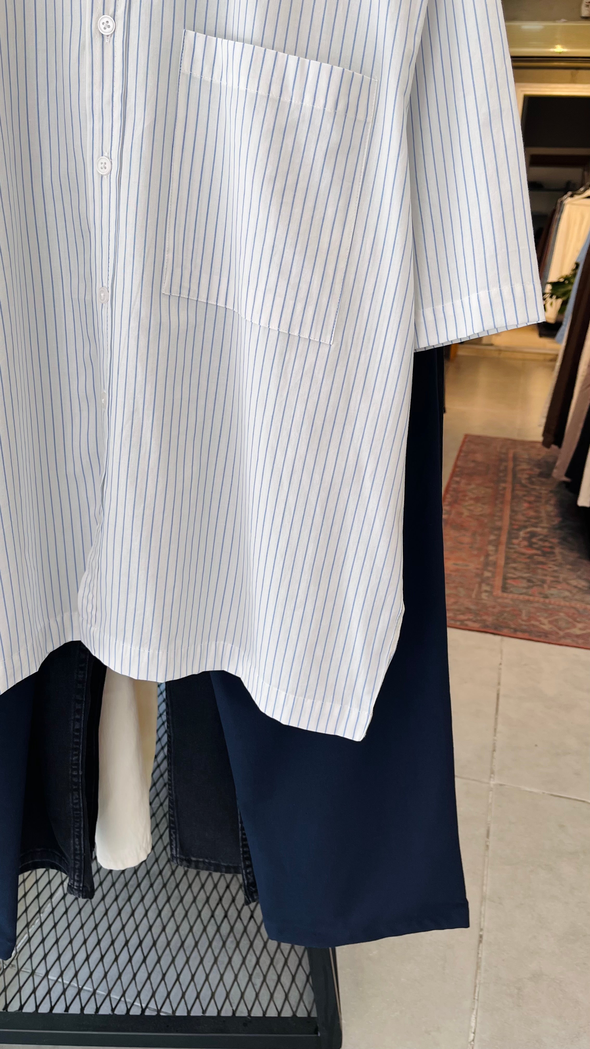 Oversize Mavi Çizgili Beyaz Kısa Kollu Gömlek 5503