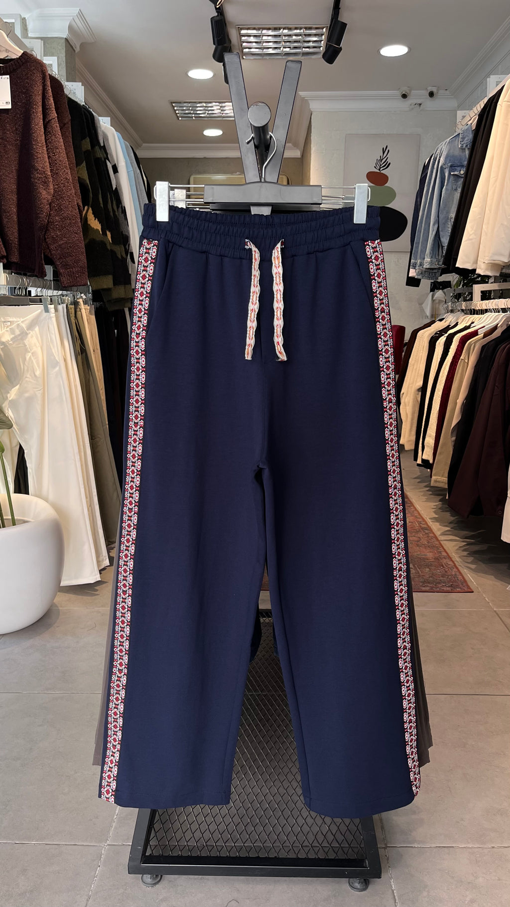 Baggy Etnik Desen Detaylı Lacivert Eşofman 6248