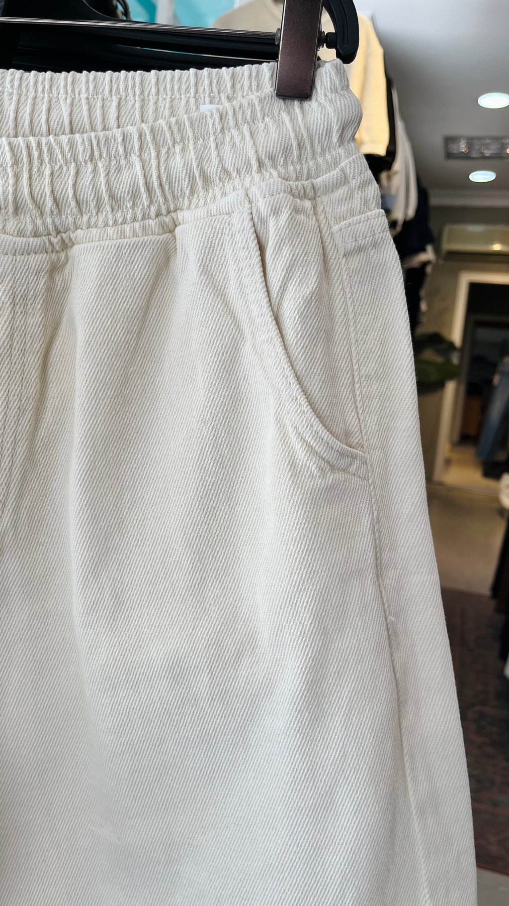 Bej Gabardin Şort 8001