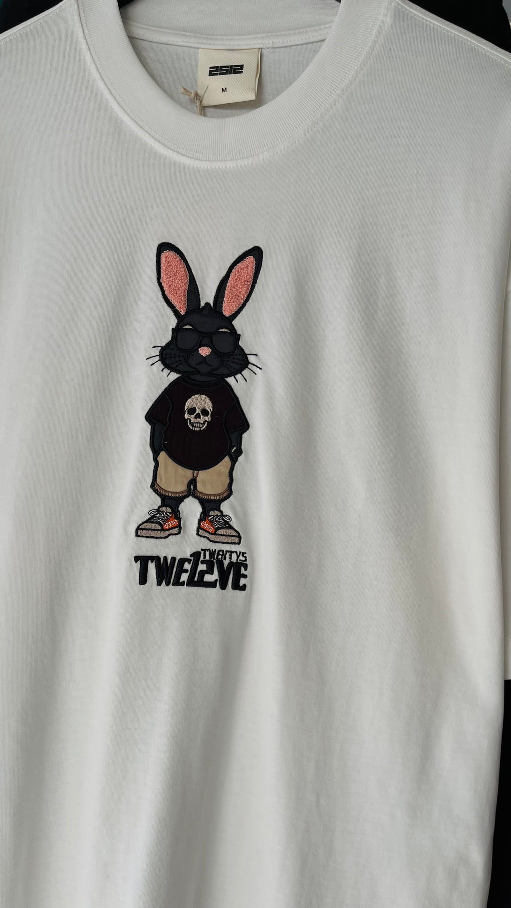 Oversize Beyaz Nakış Detaylı Tshirt 9366