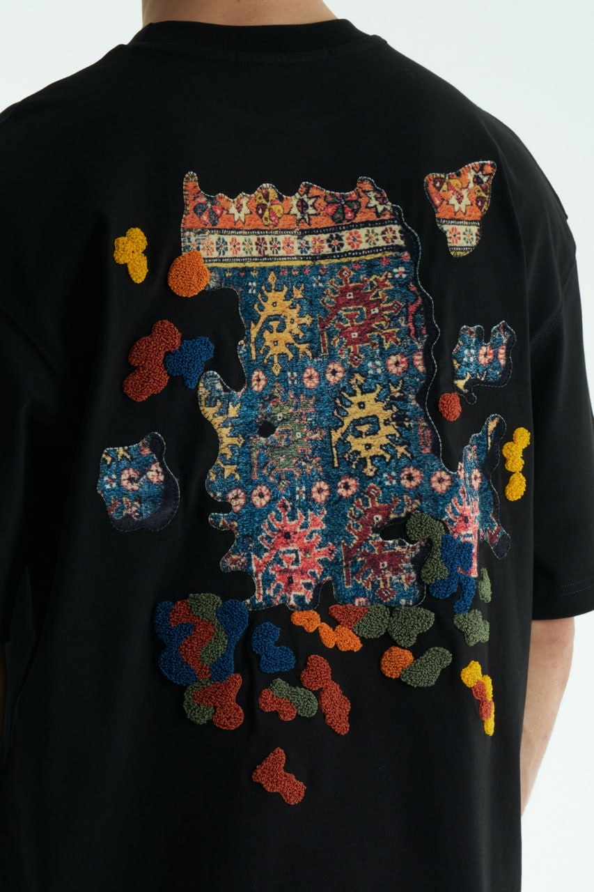 Oversize Siyah Sırt Nakışlı Tshirt 9434