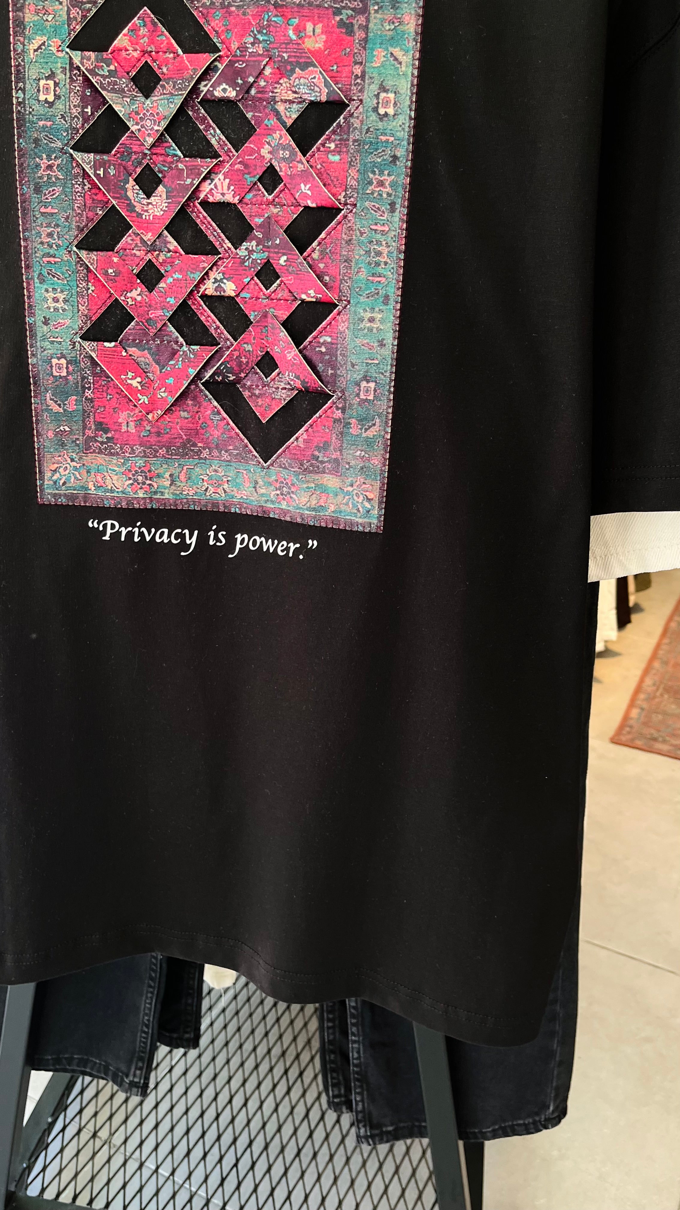 Oversize Siyah Sırt Patchli  Tshirt 9448