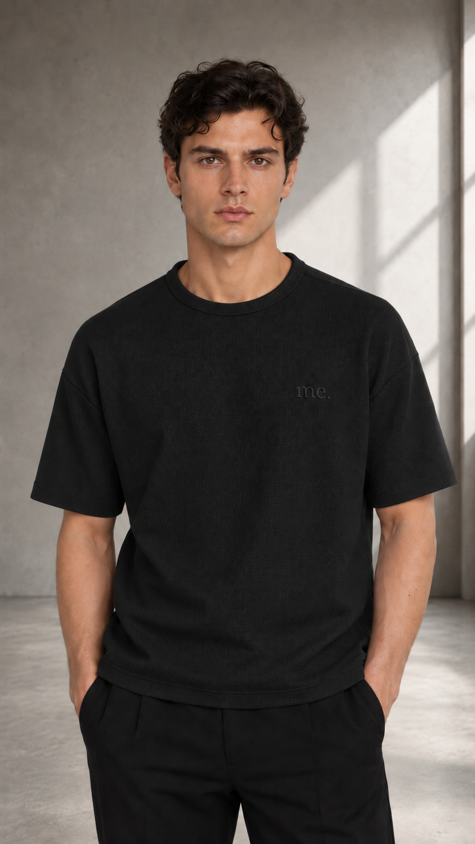 Oversize Siyah Nakış Detaylı Tshirt 9464