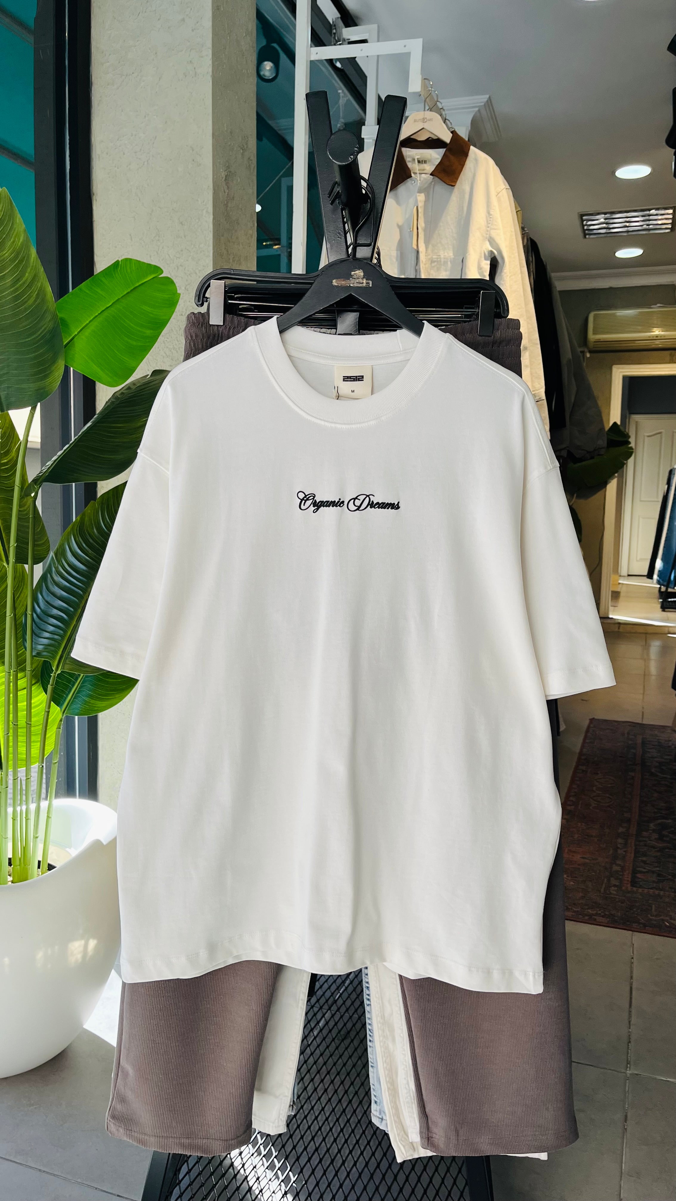 Oversize Beyaz Sırt Nakış Detaylı Tshirt 9368