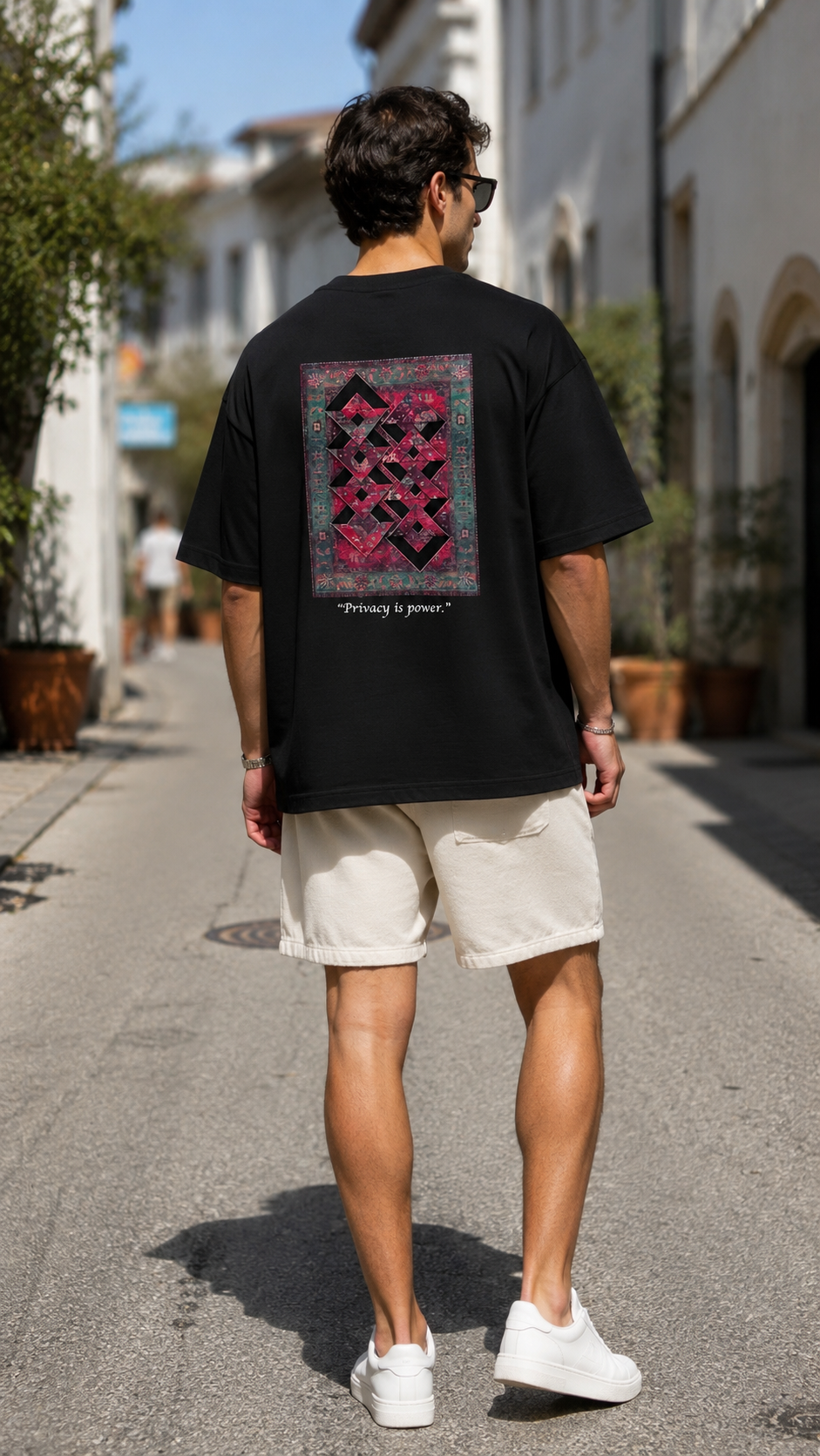 Oversize Siyah Sırt Patchli  Tshirt 9448