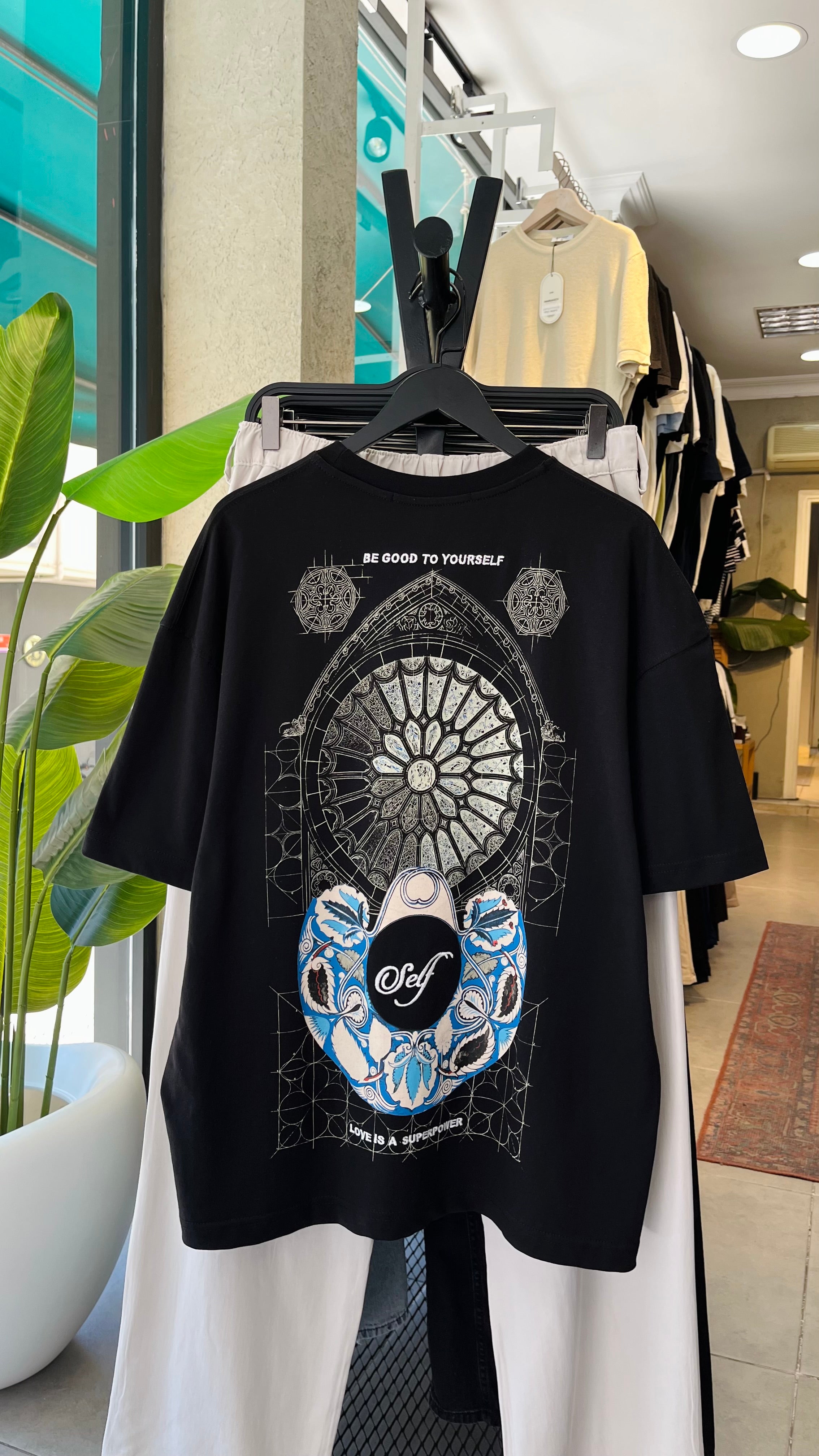 Oversize Beyaz Sırt Baskılı Tshirt 9424
