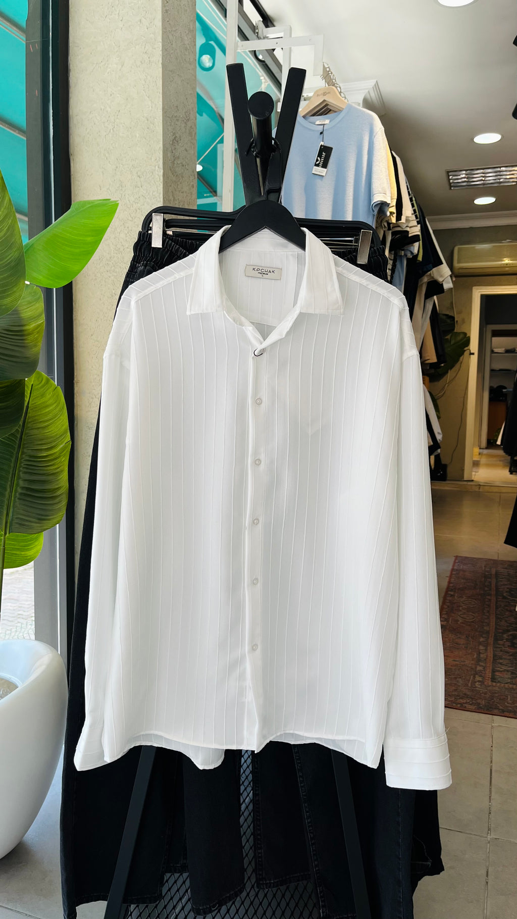 Oversize Beyaz Kendiliğinden Desenli Gömlek 5472