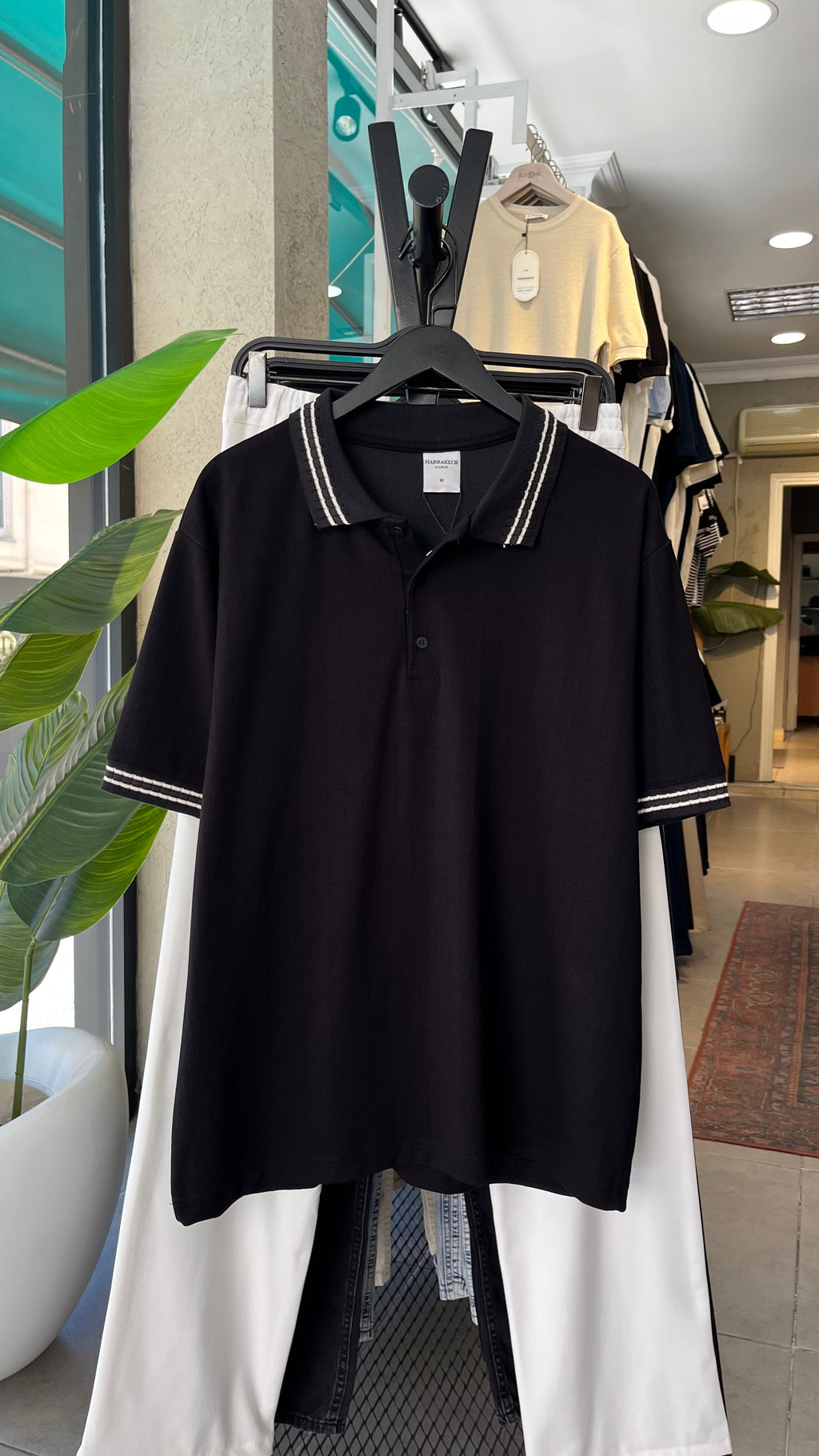 Oversize Yaka Detaylı Siyah Tshirt 9431