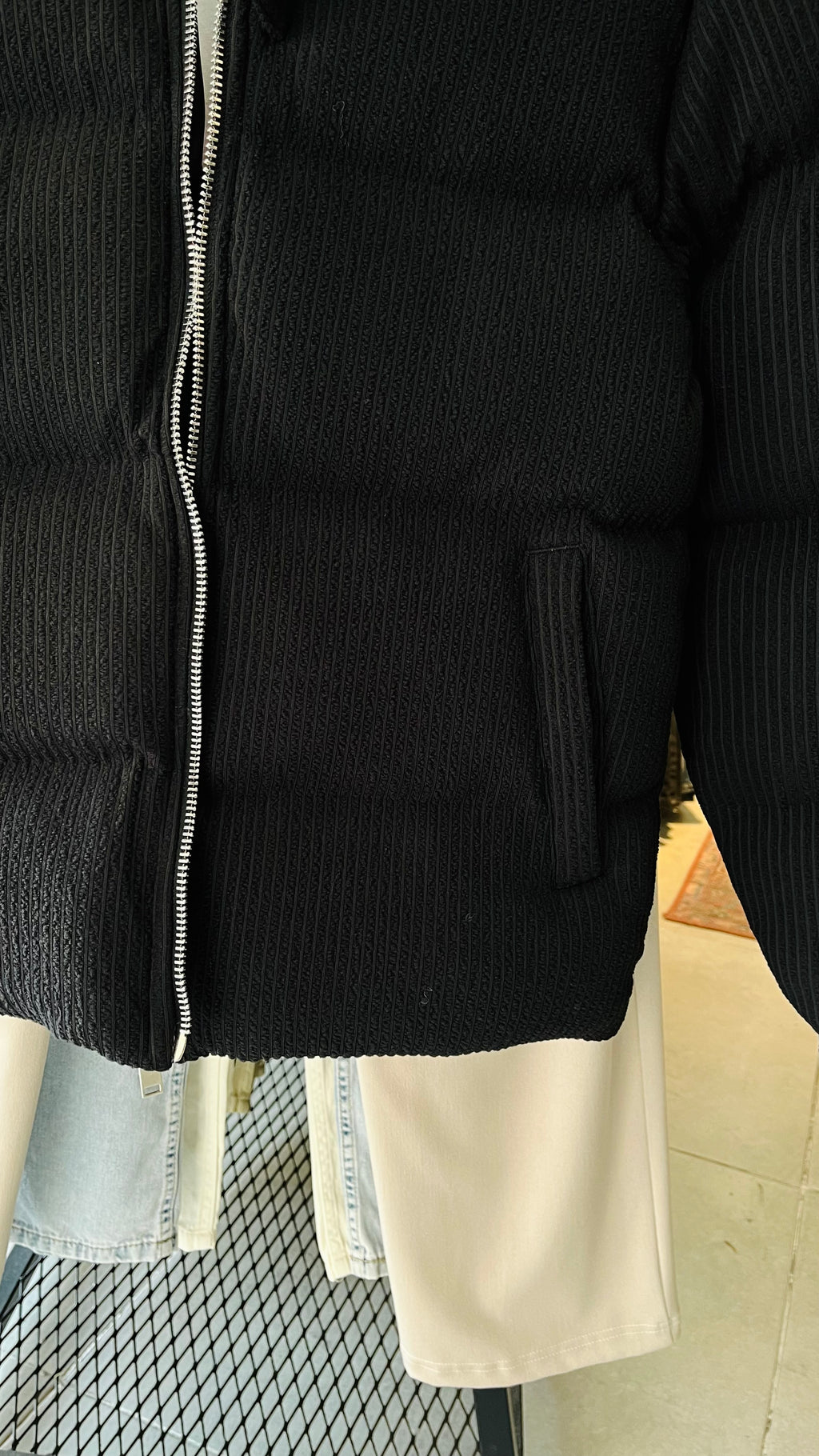 Fitilli Siyah Şişme Mont 2056