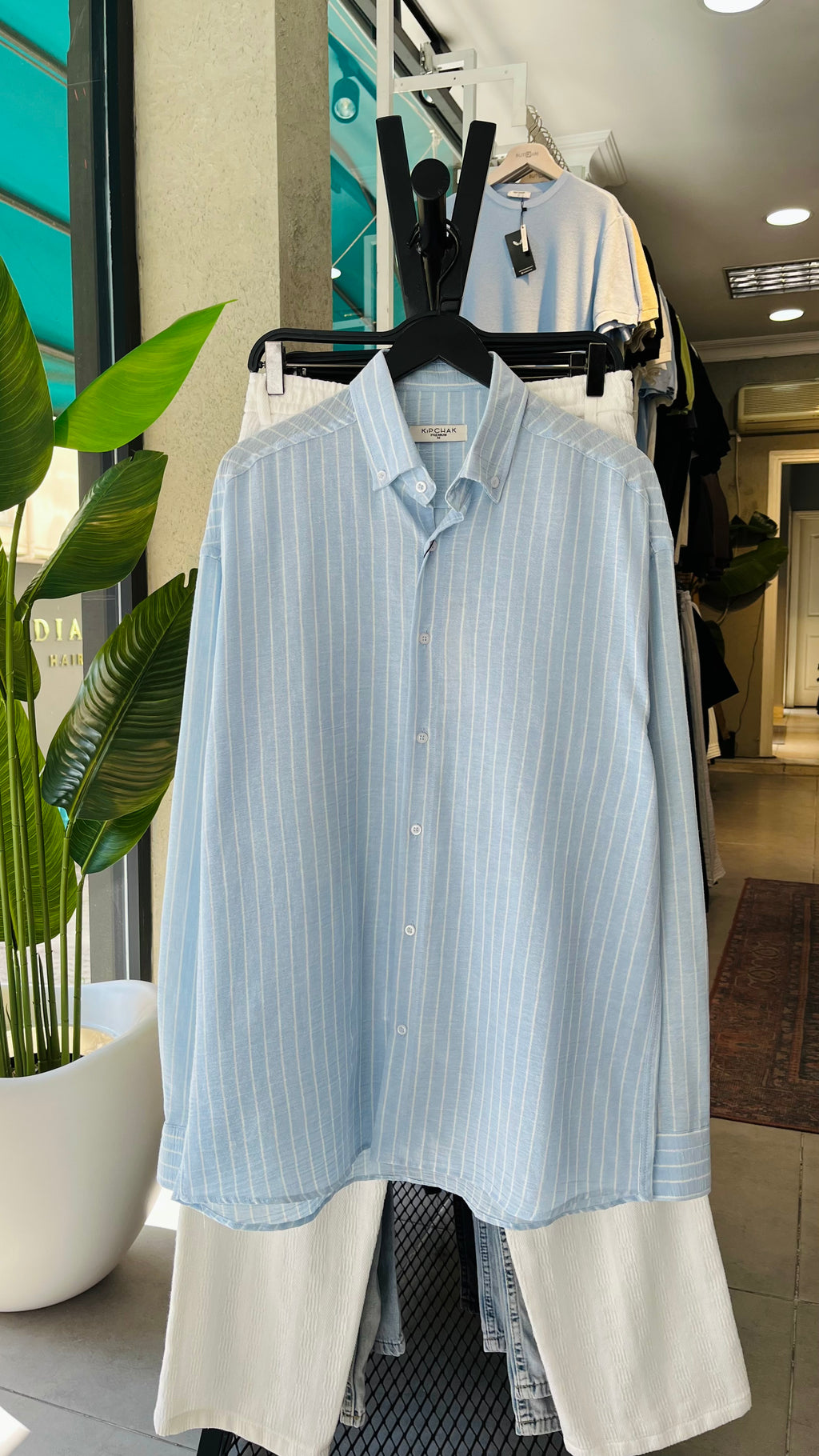 Oversize Beyaz Çizgili Bebe Mavisi Uzun Kollu Gömlek 5456