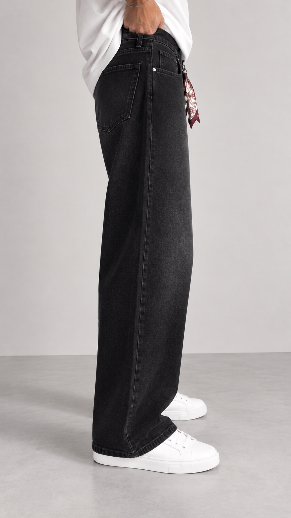 Baggy Siyah Yıkamalı Aksesuar ve Toka Detaylı Jean 3343