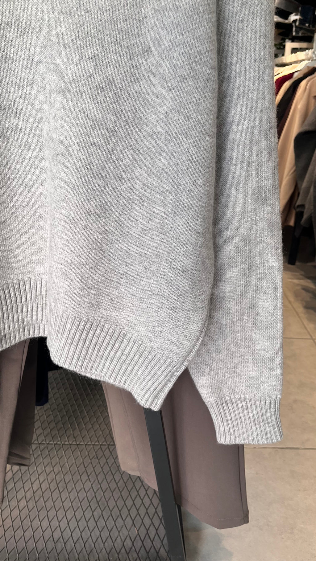 Oversize Art Life Ön ve Sırt Yazılı Gri Triko Kazak 5141