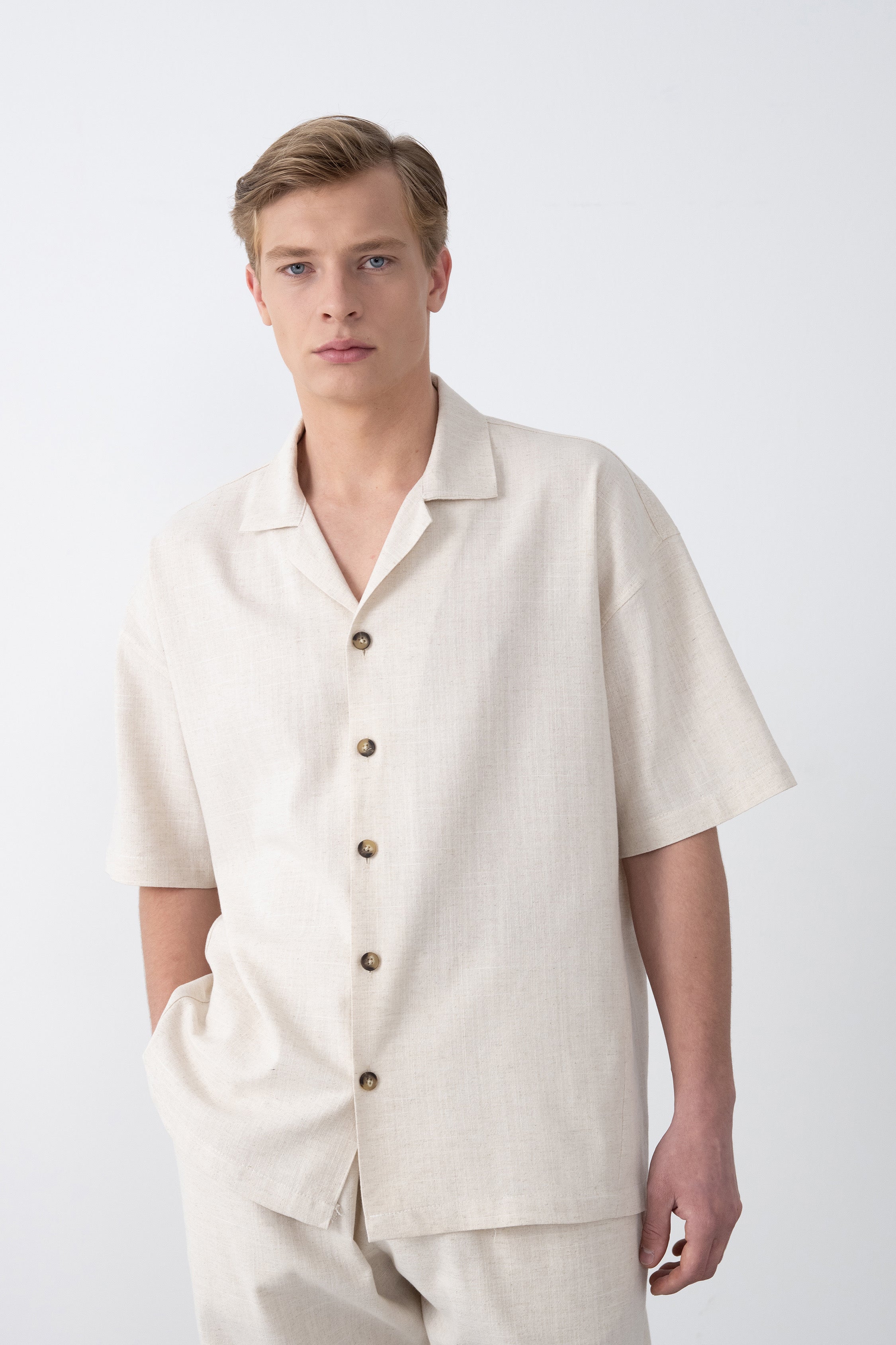 Oversize Apaş Yaka Kısa Kollu Gömlek - Bej 5408