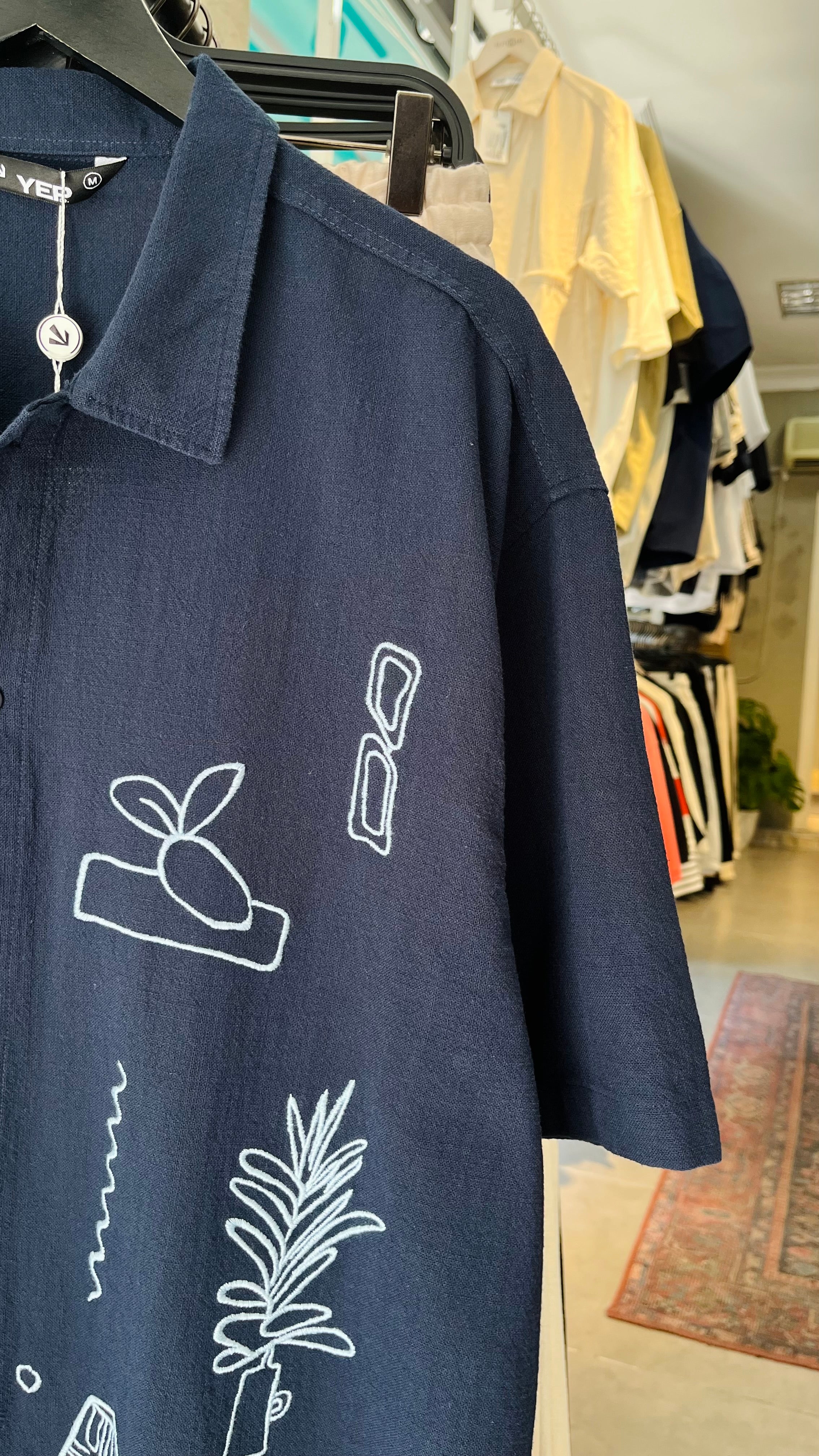 Oversize Lacivert Nakış Detaylı Kısa Kollu Gömlek - Lacivert 5417