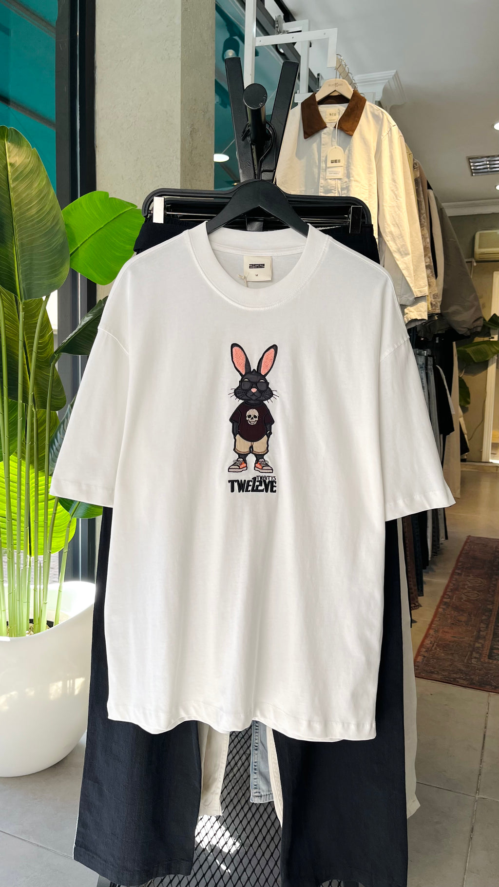 Oversize Beyaz Nakış Detaylı Tshirt 9366