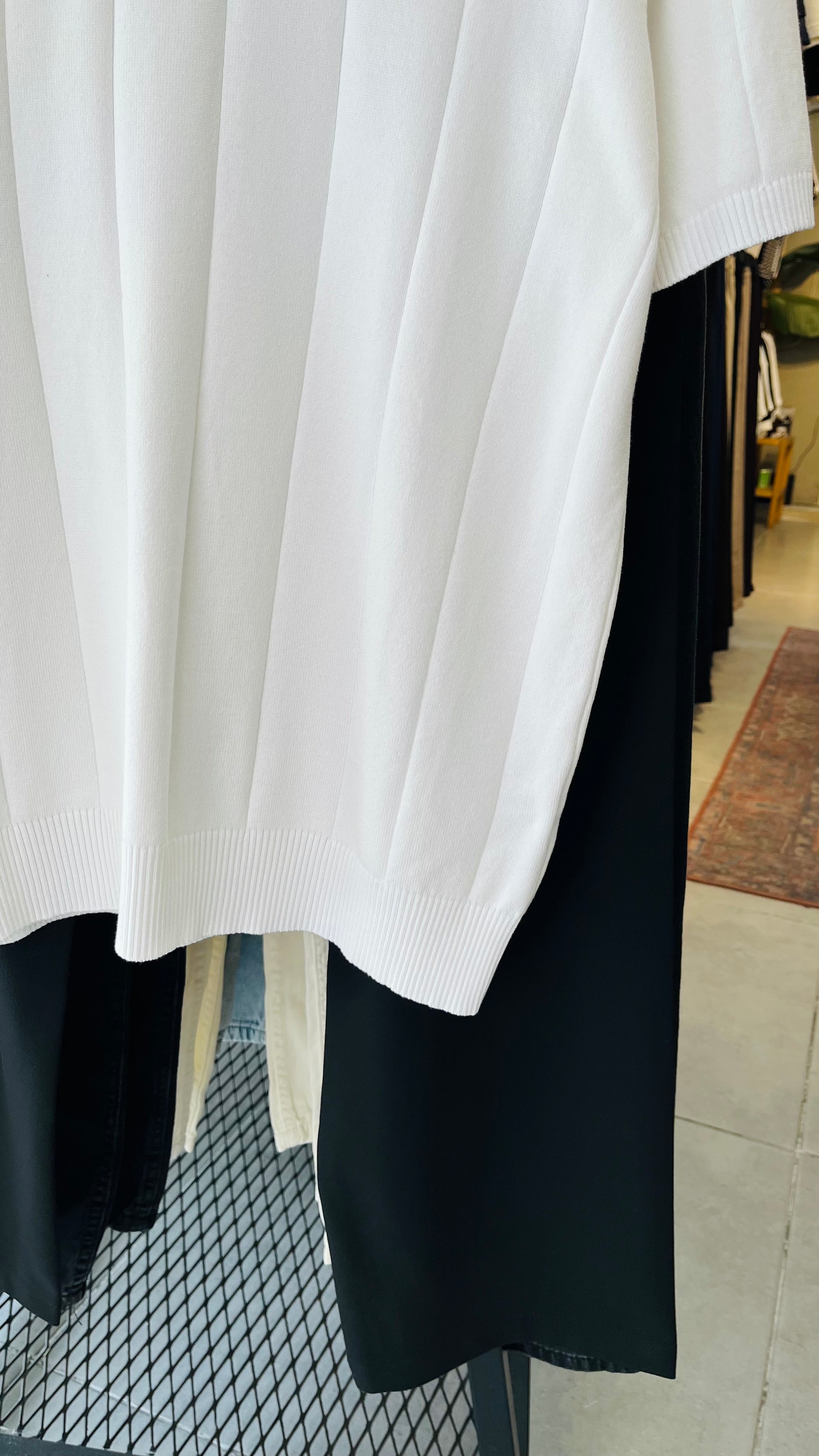 Beyaz Polo Yaka Fermuarlı Triko Tshirt 9436