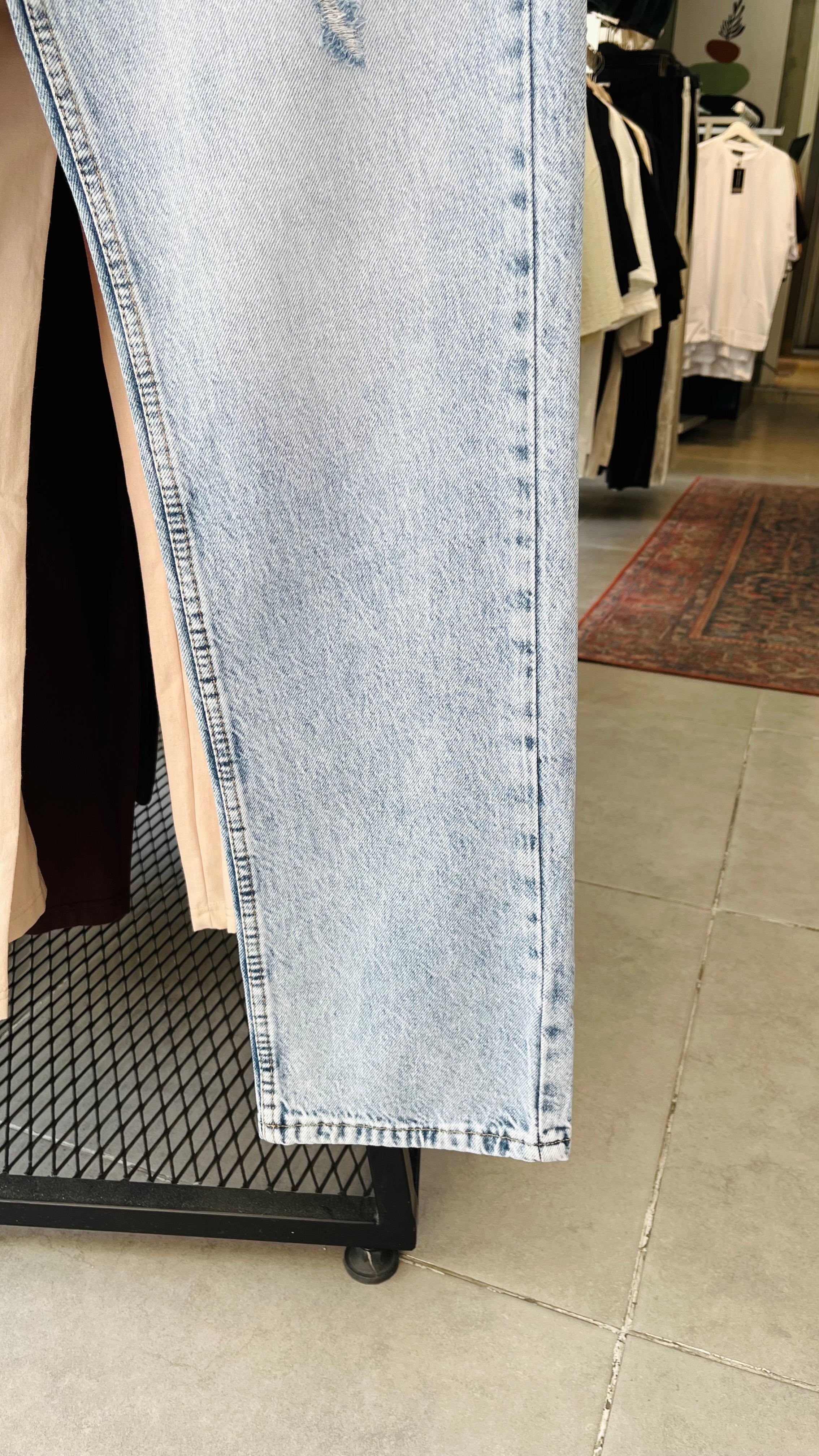 Baggy Açık Mavi Yırtıklı Jean 3298