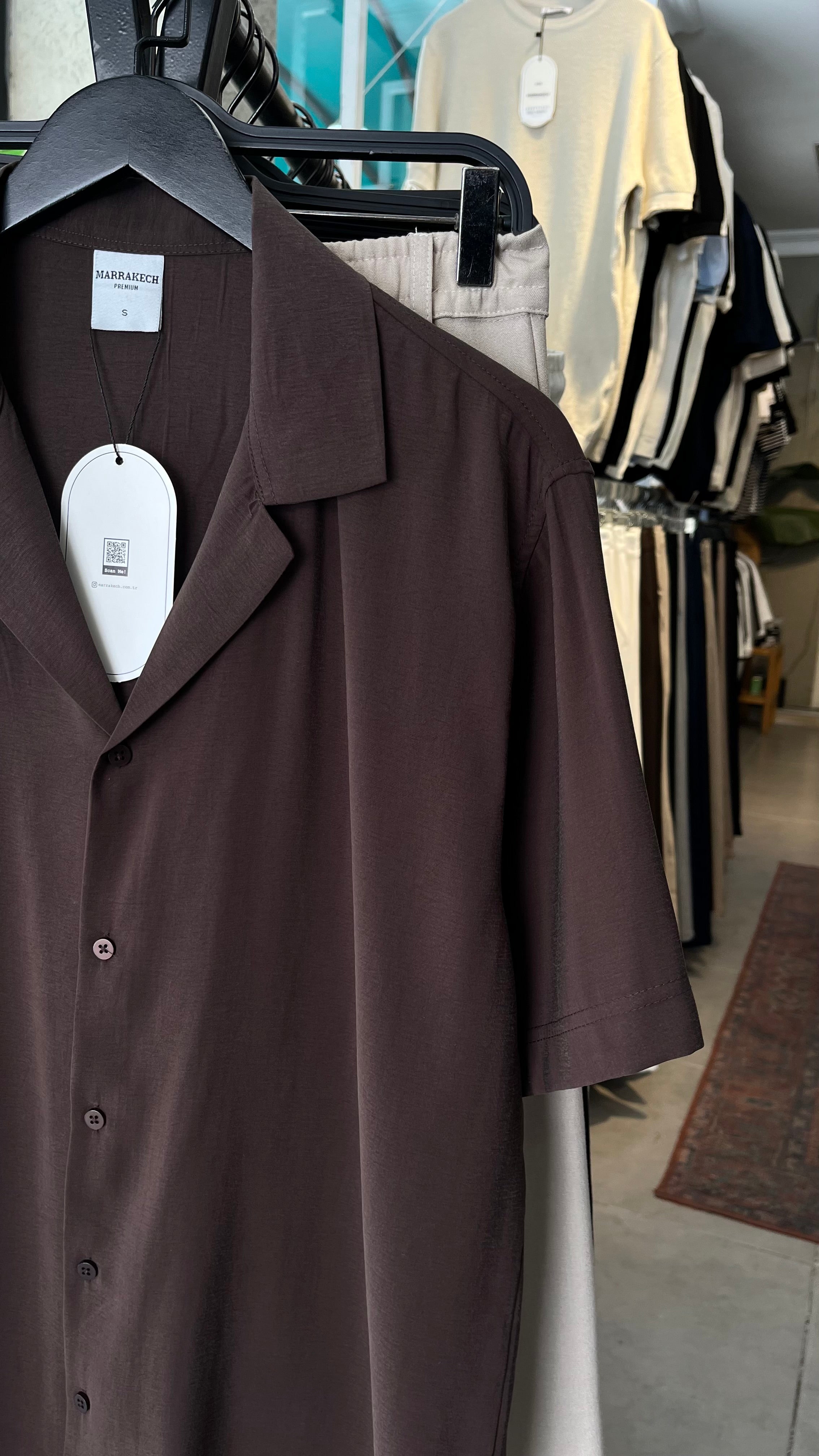 Rahat Kalıp Kahverengi Kısa Kollu Gömlek 5489