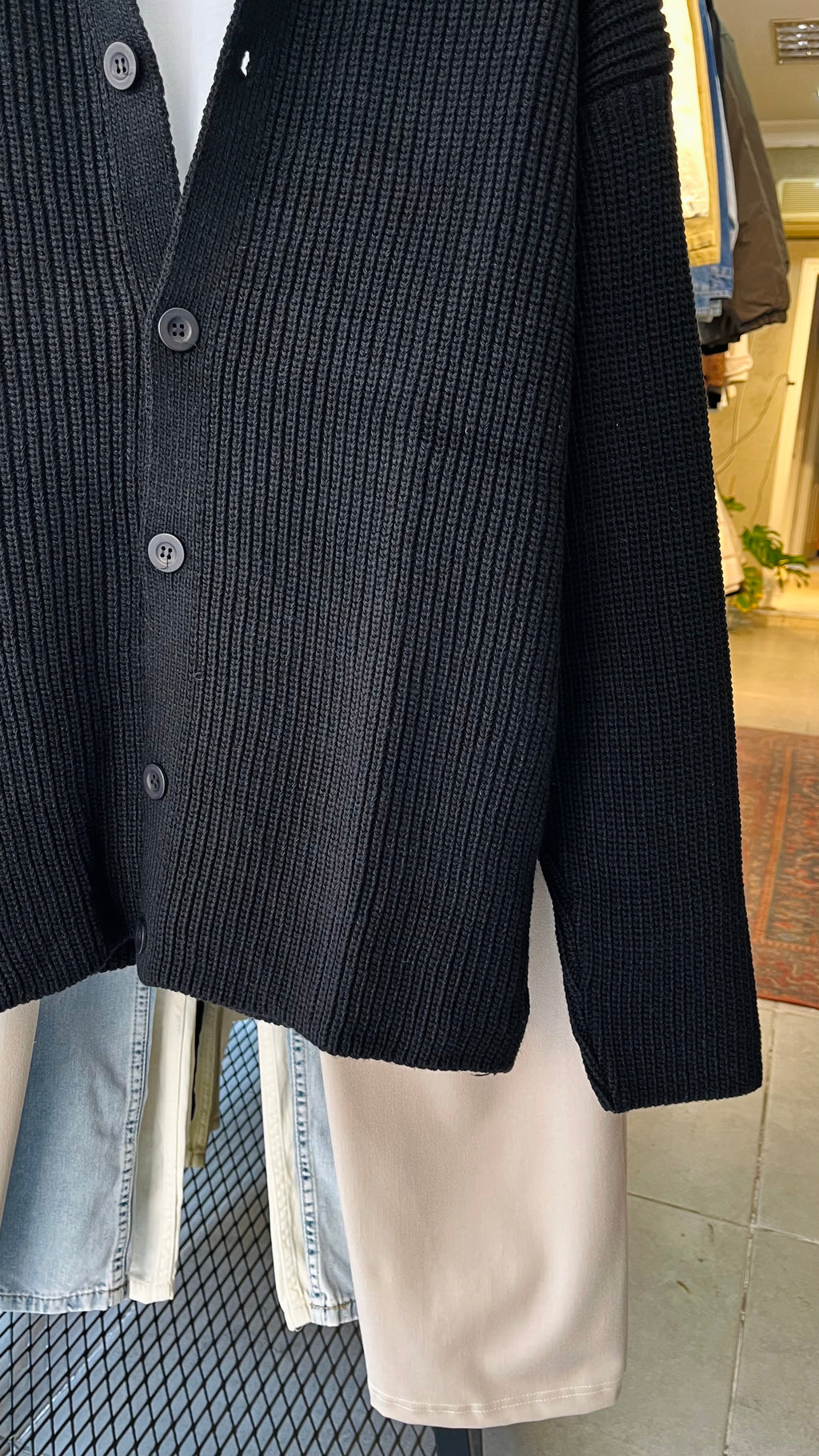 Oversize Siyah Yakalı Hırka 7055