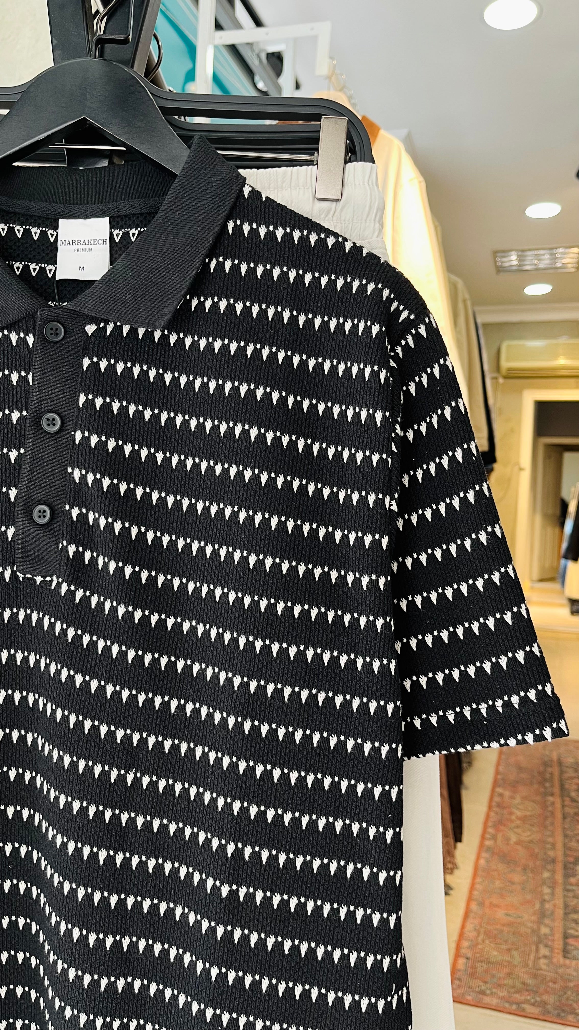 Siyah Yakalı Tshirt 9352