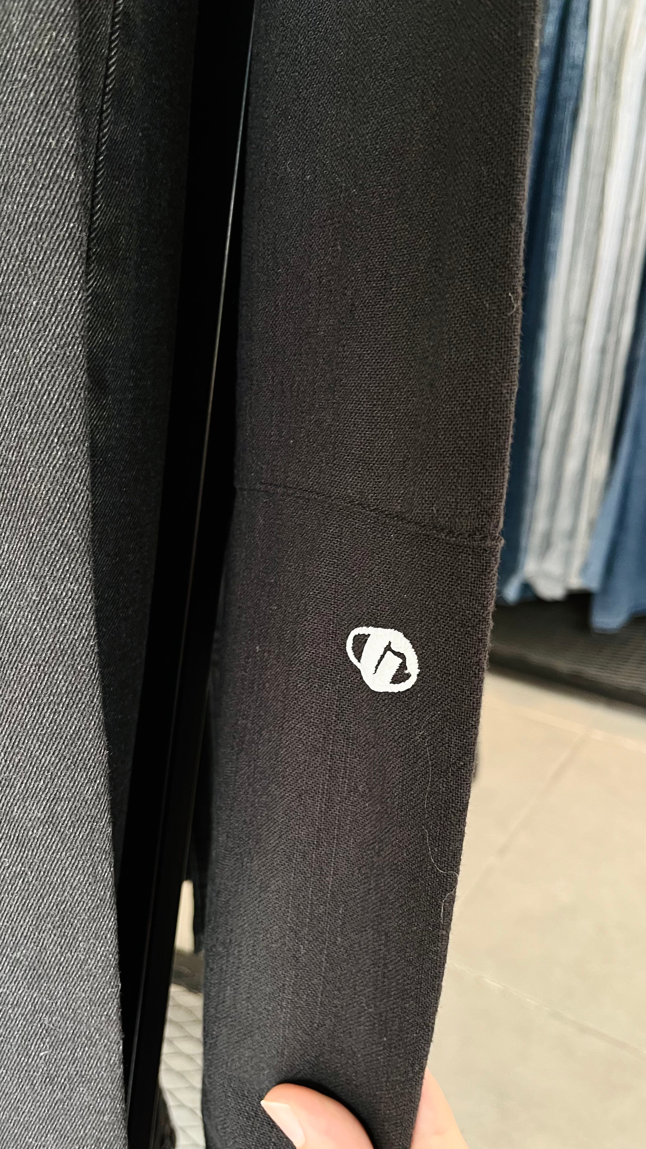 Baggy Nakış Detaylı Siyah Keten Pantolon 6221