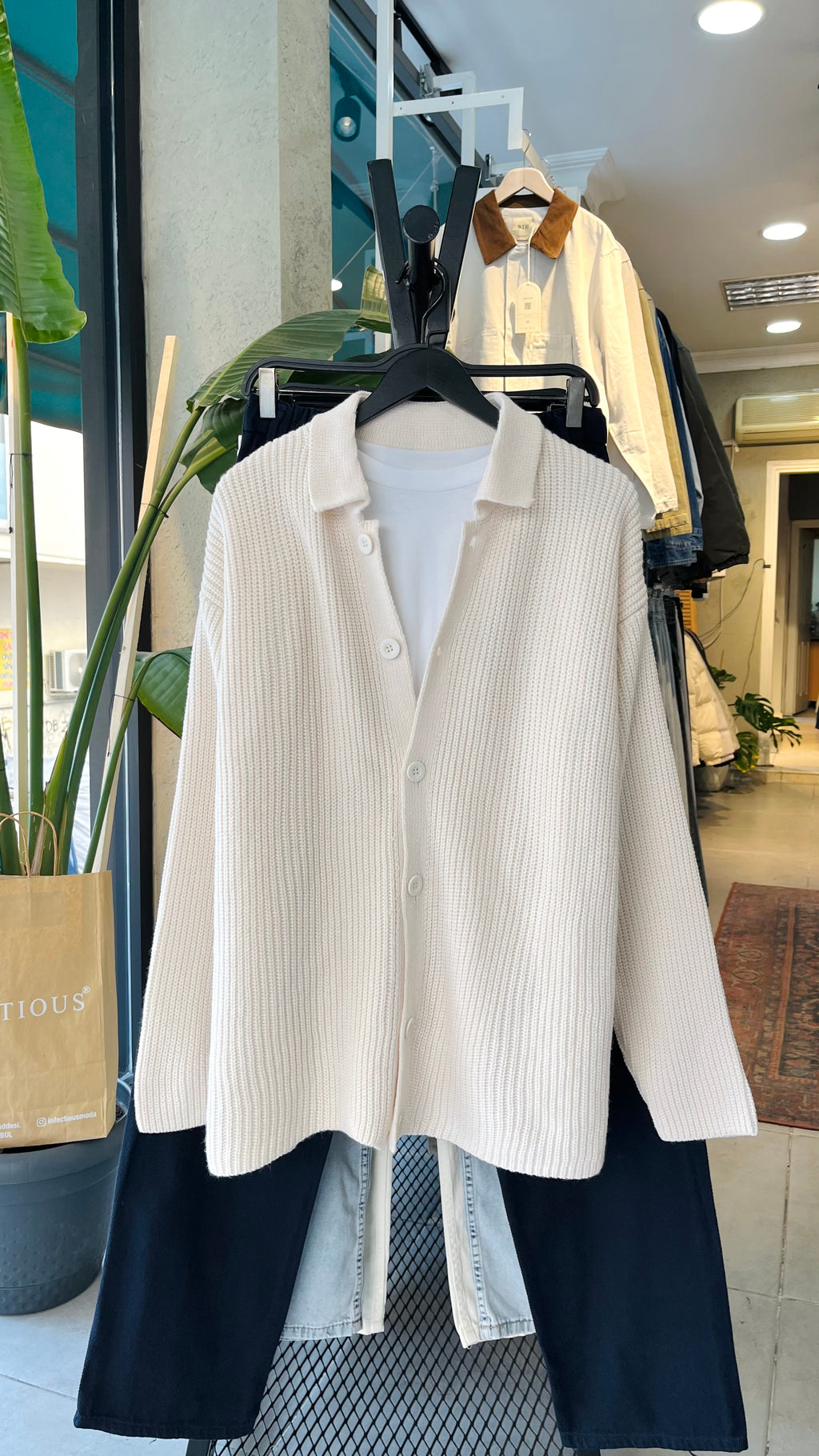 Oversize Bej Yakalı Hırka 7054